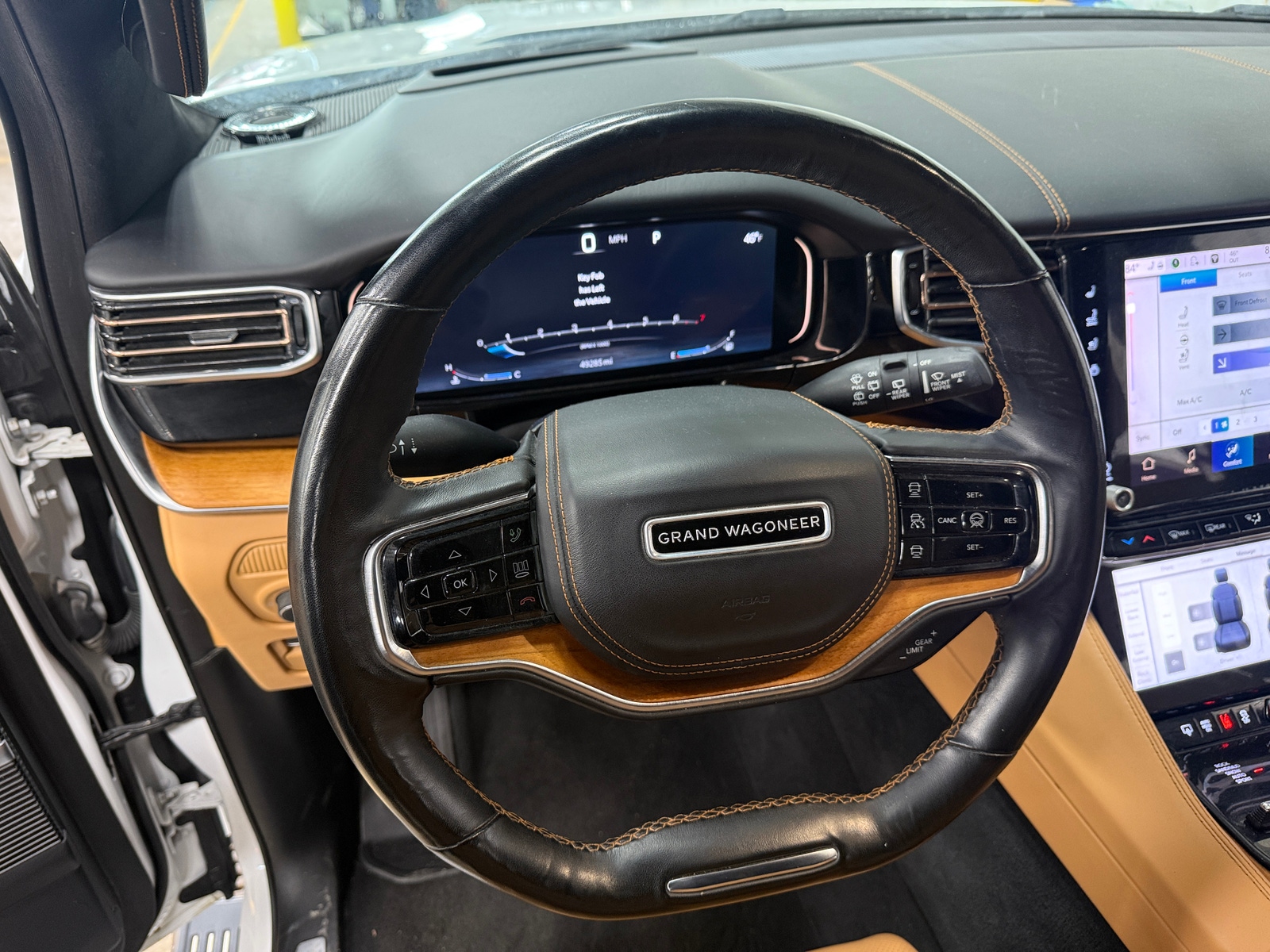 Thumbnail: 2022 Jeep Grand Wagoneer - 4