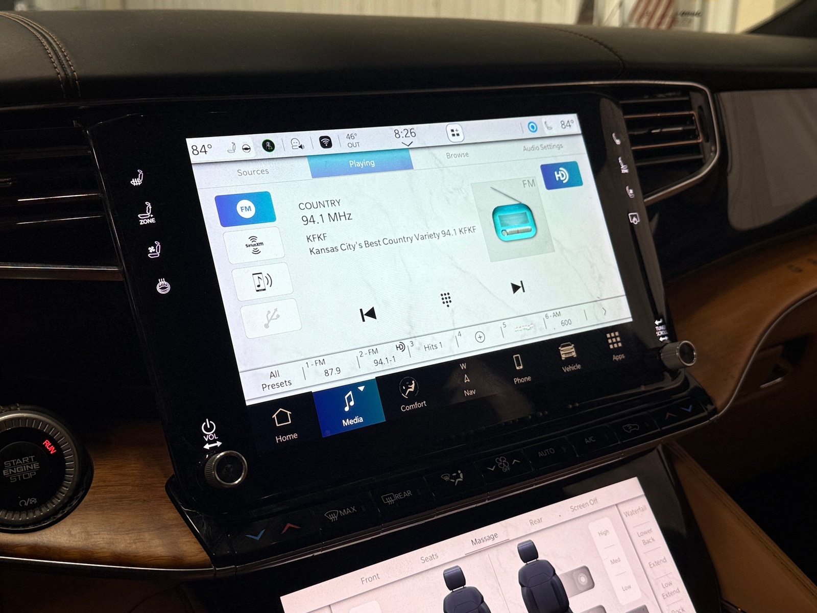 Thumbnail: 2022 Jeep Grand Wagoneer - 3