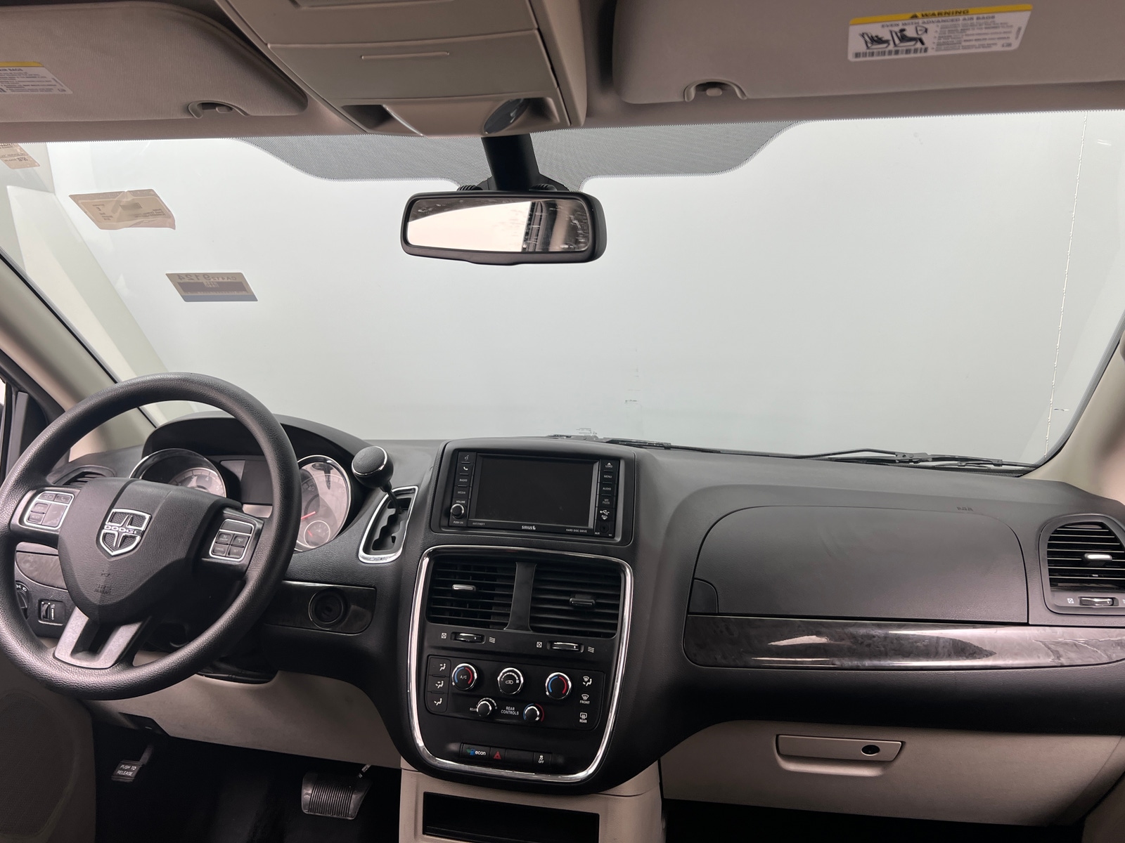 Thumbnail: 2018 Dodge Grand Caravan - 3