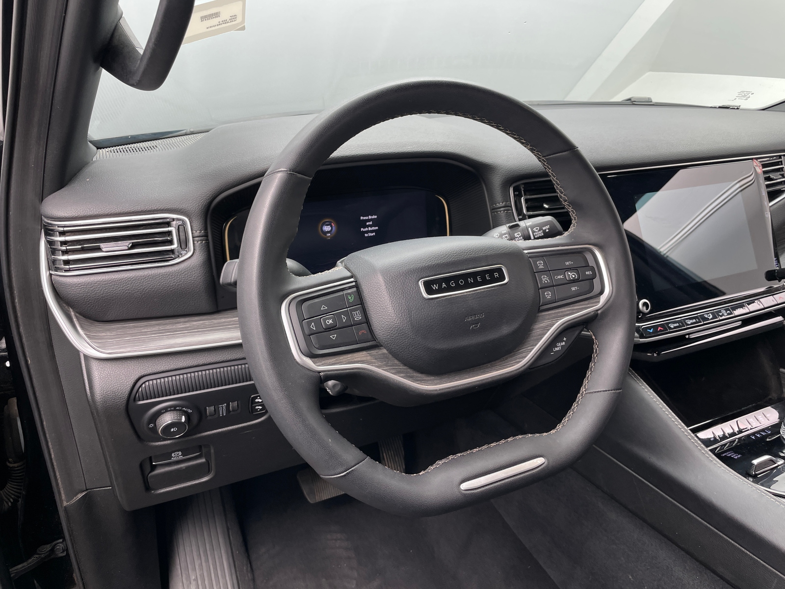 Thumbnail: 2024 Jeep Wagoneer - 4