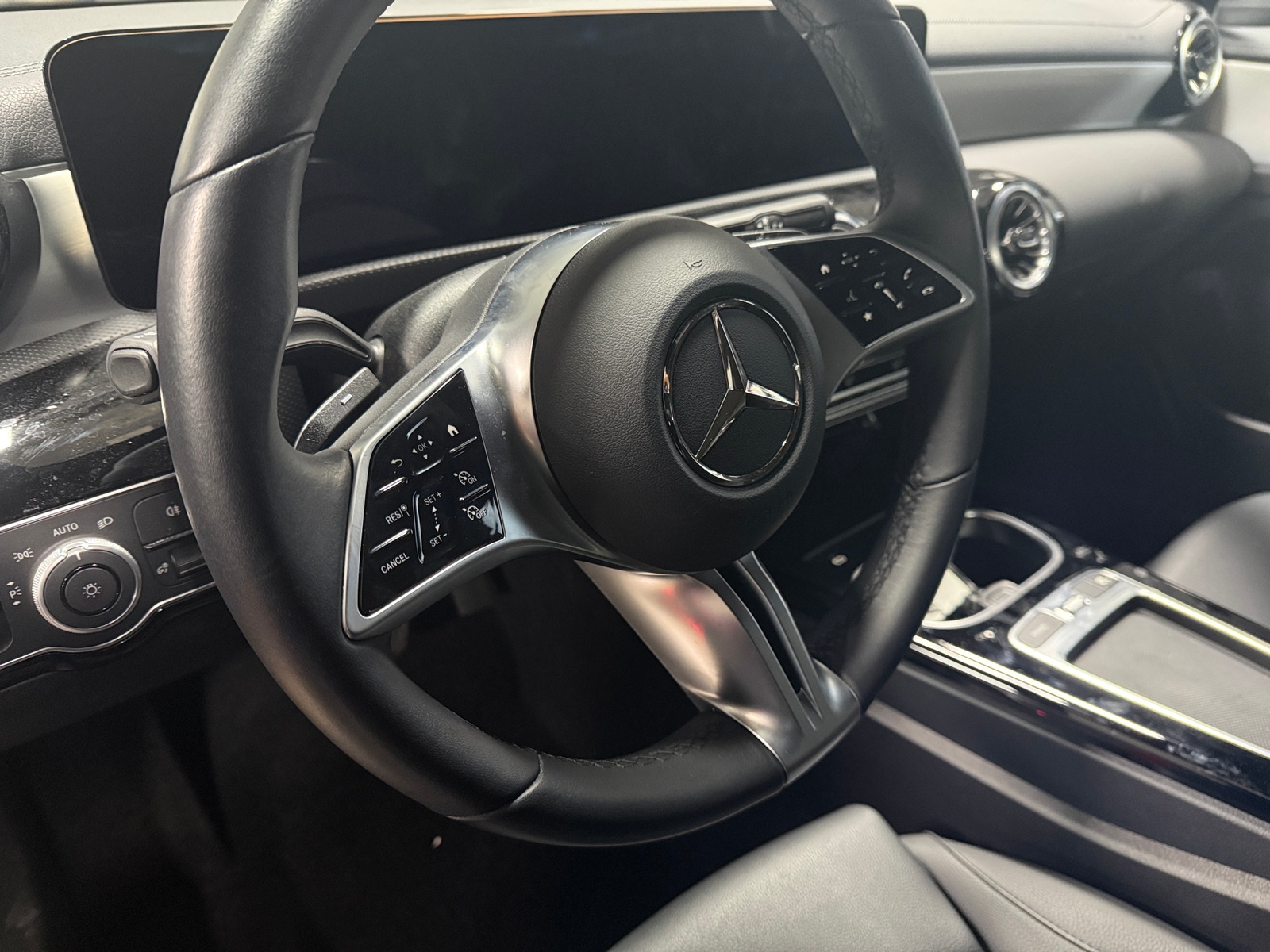 Thumbnail: 2025 Mercedes-Benz CLA - 3