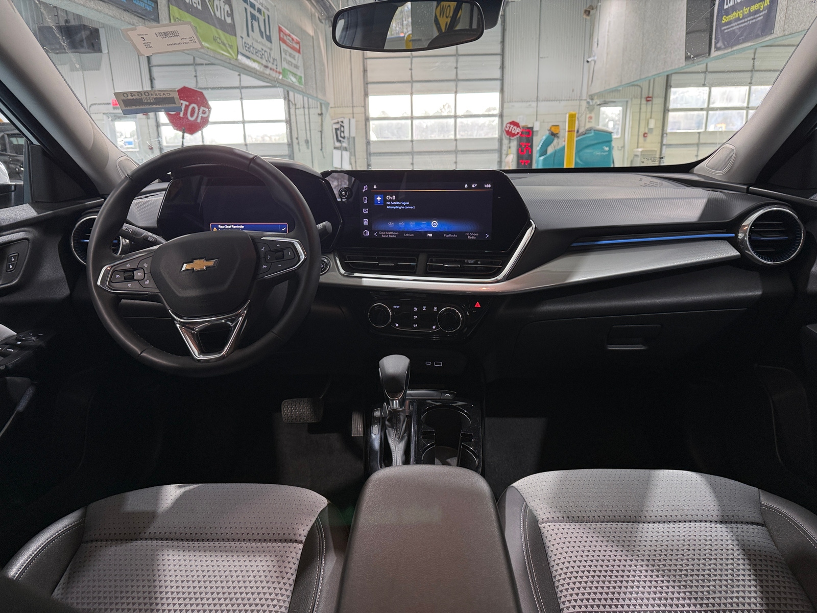 Thumbnail: 2025 Chevrolet Trax - 3