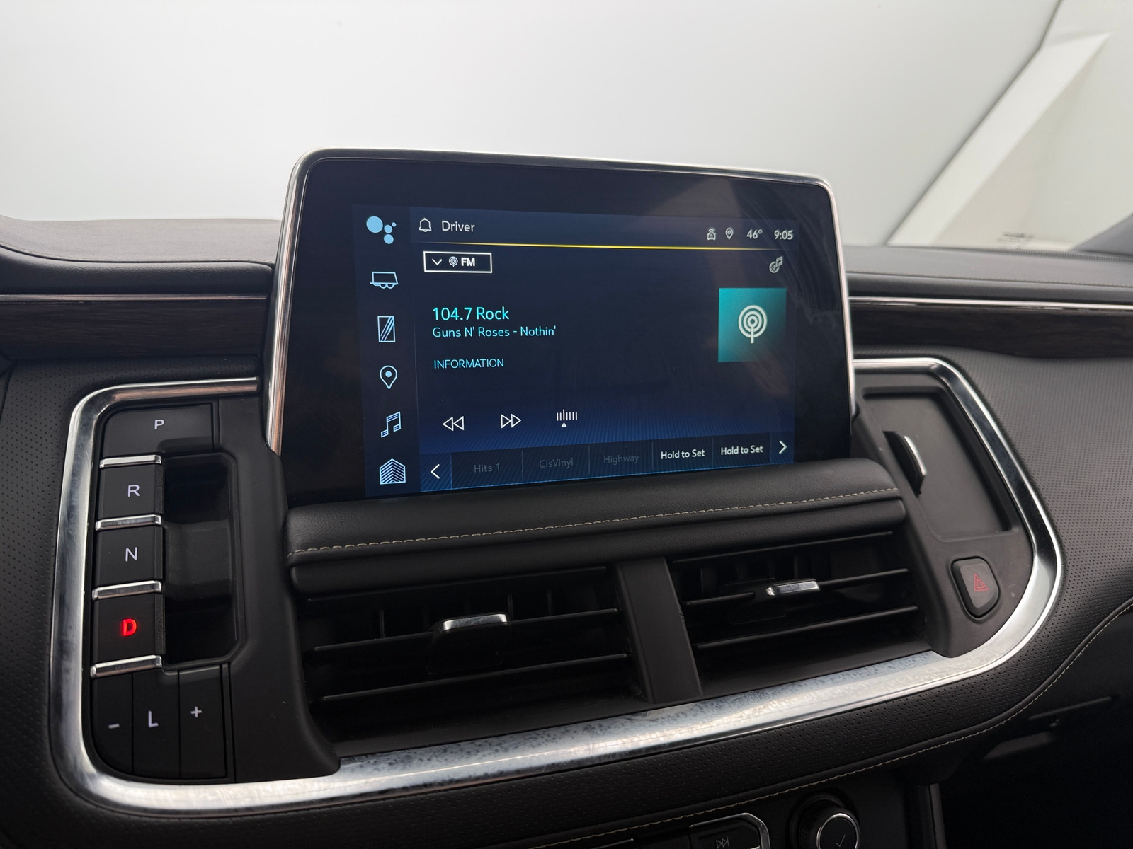 Thumbnail: 2023 Chevrolet Suburban - 3