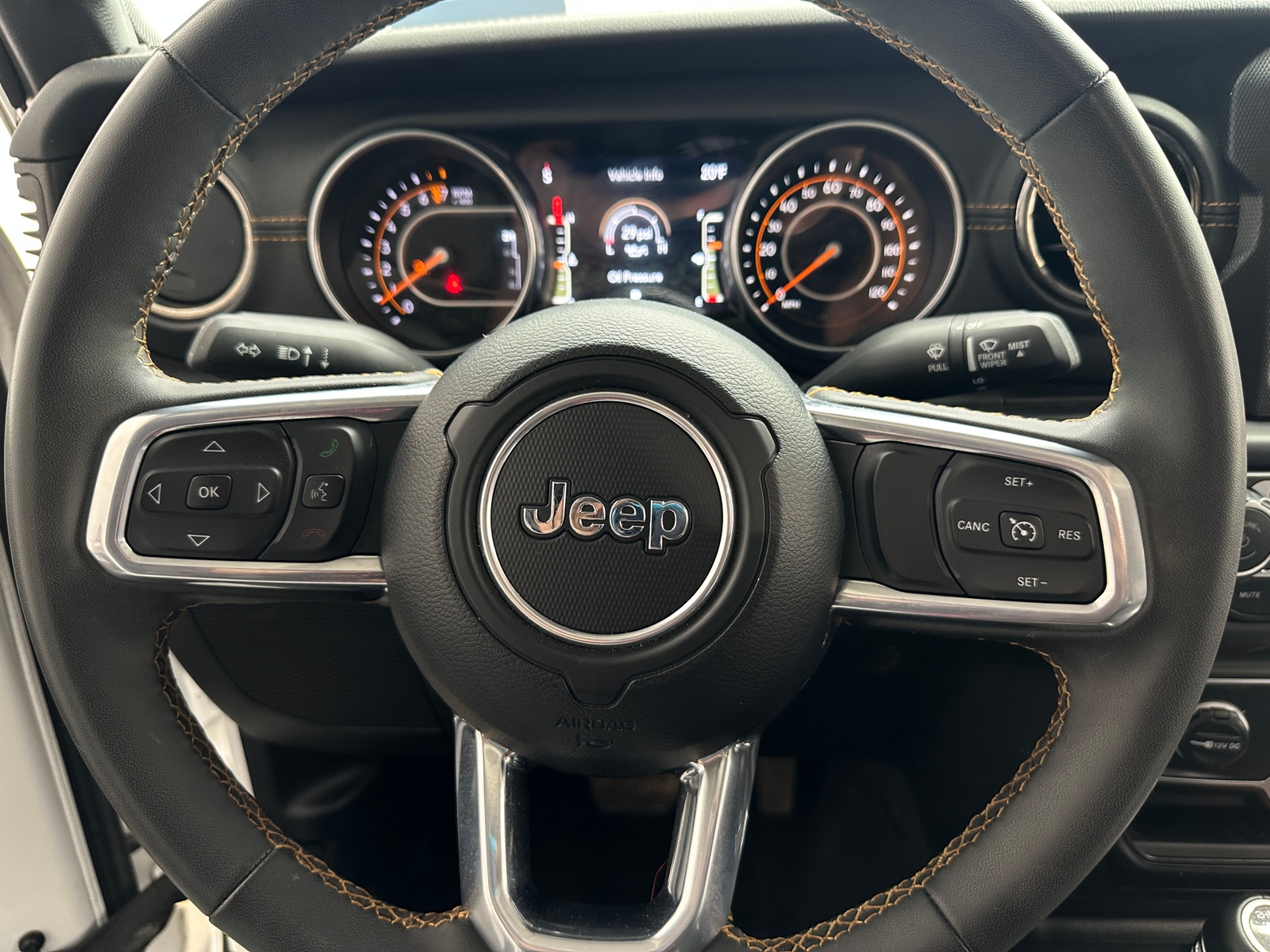 Thumbnail: 2023 Jeep Gladiator - 4