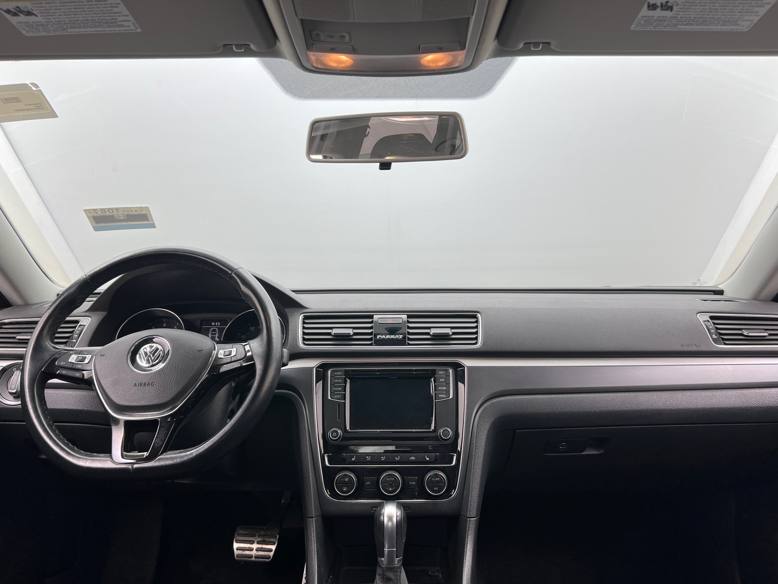 Thumbnail: 2018 Volkswagen Passat - 2