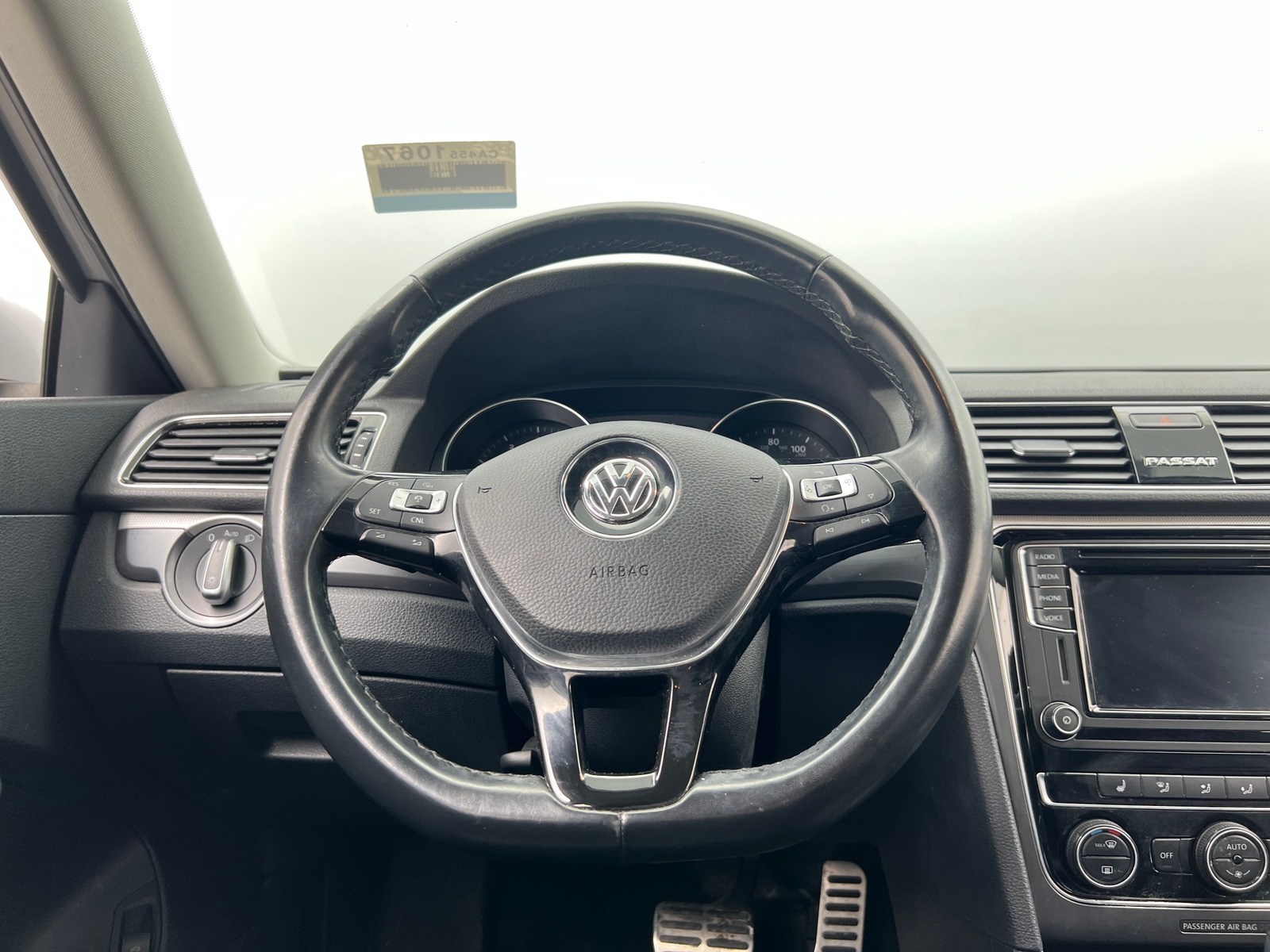 Thumbnail: 2018 Volkswagen Passat - 4