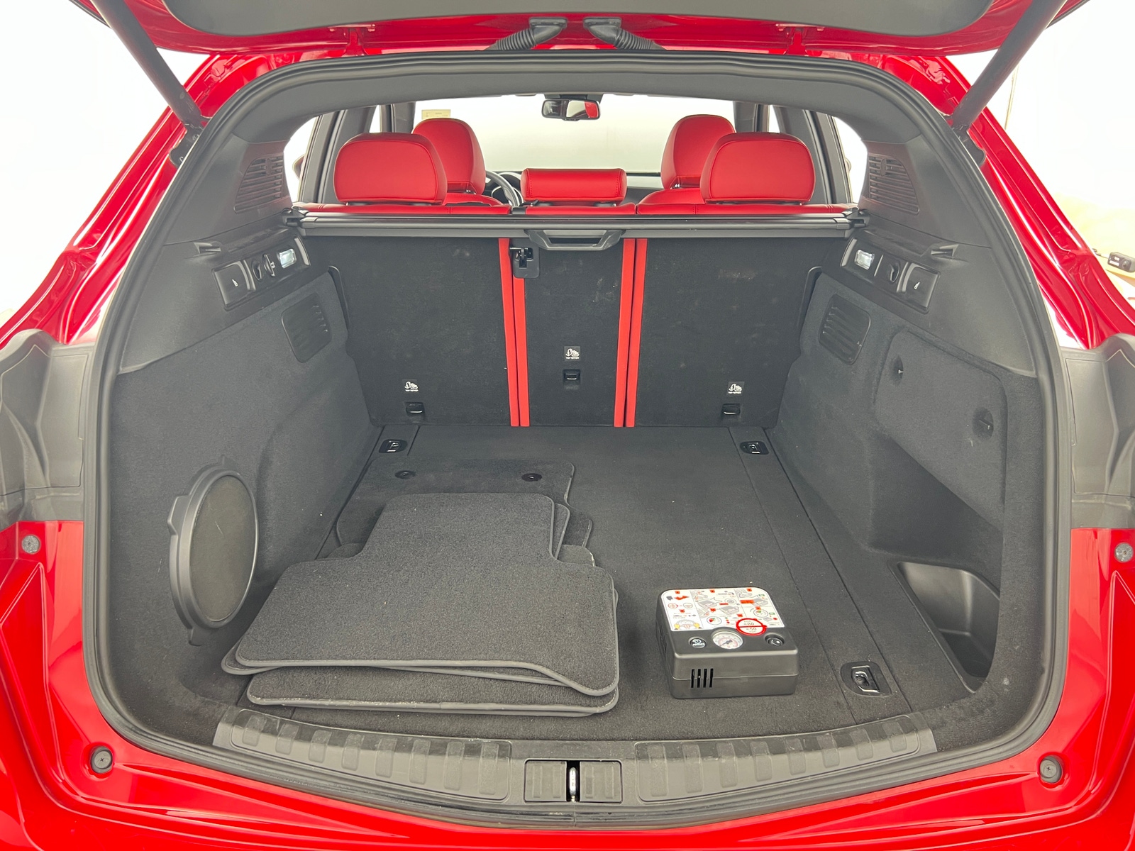 Thumbnail: 2020 Alfa Romeo Stelvio - 6