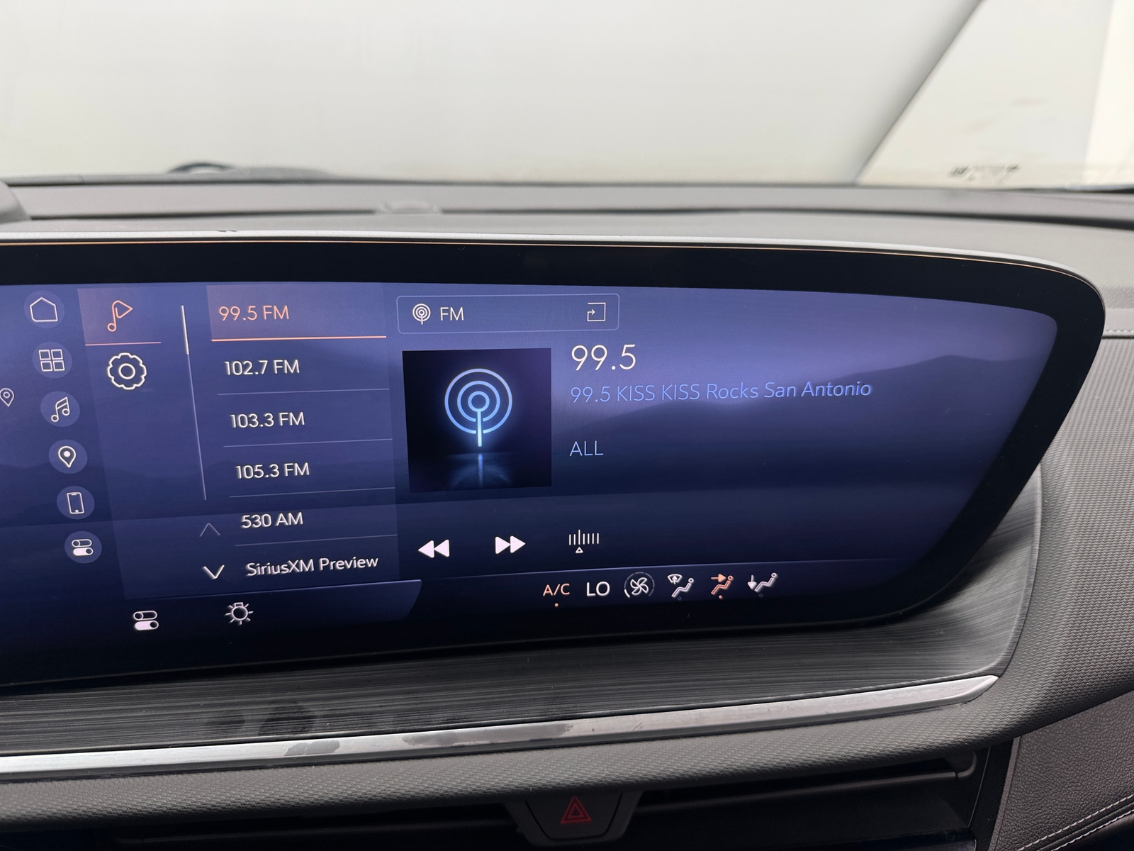 Thumbnail: 2024 Buick Envision - 3