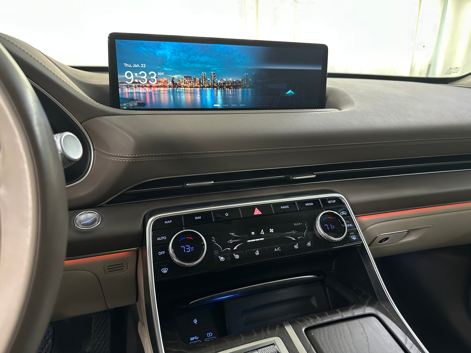 Thumbnail: 2021 Genesis GV80 - 3