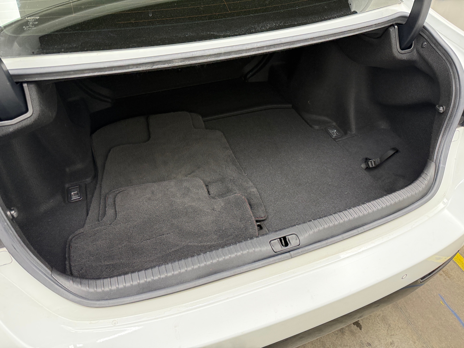 Thumbnail: 2017 Lexus RC - 6