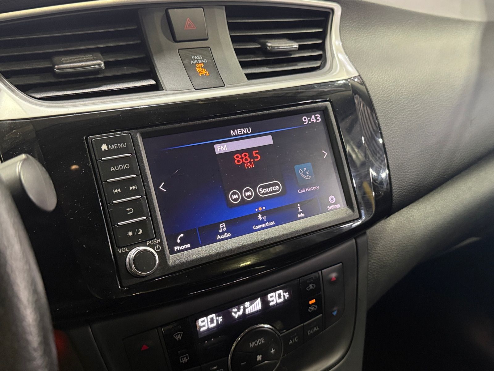 Thumbnail: 2019 Nissan Sentra - 4