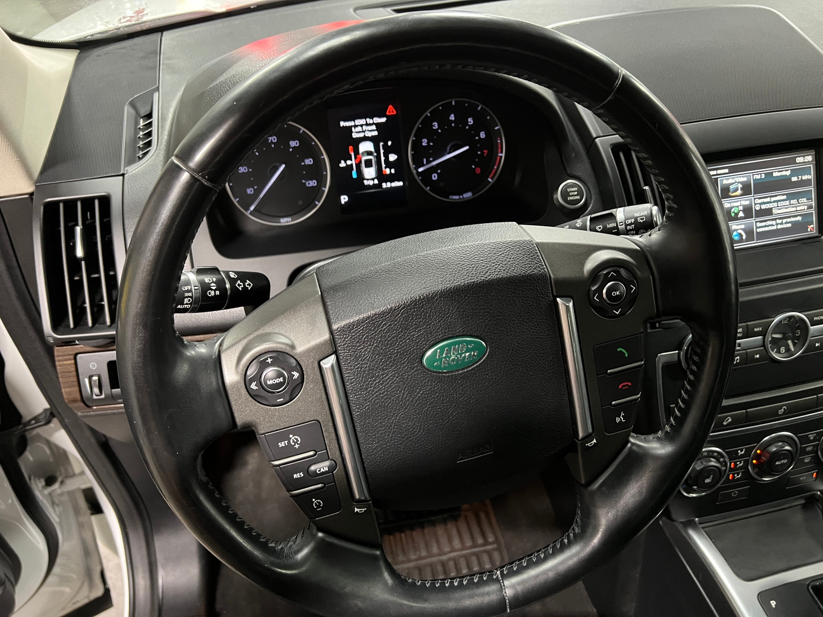Thumbnail: 2014 Land Rover LR2 - 4