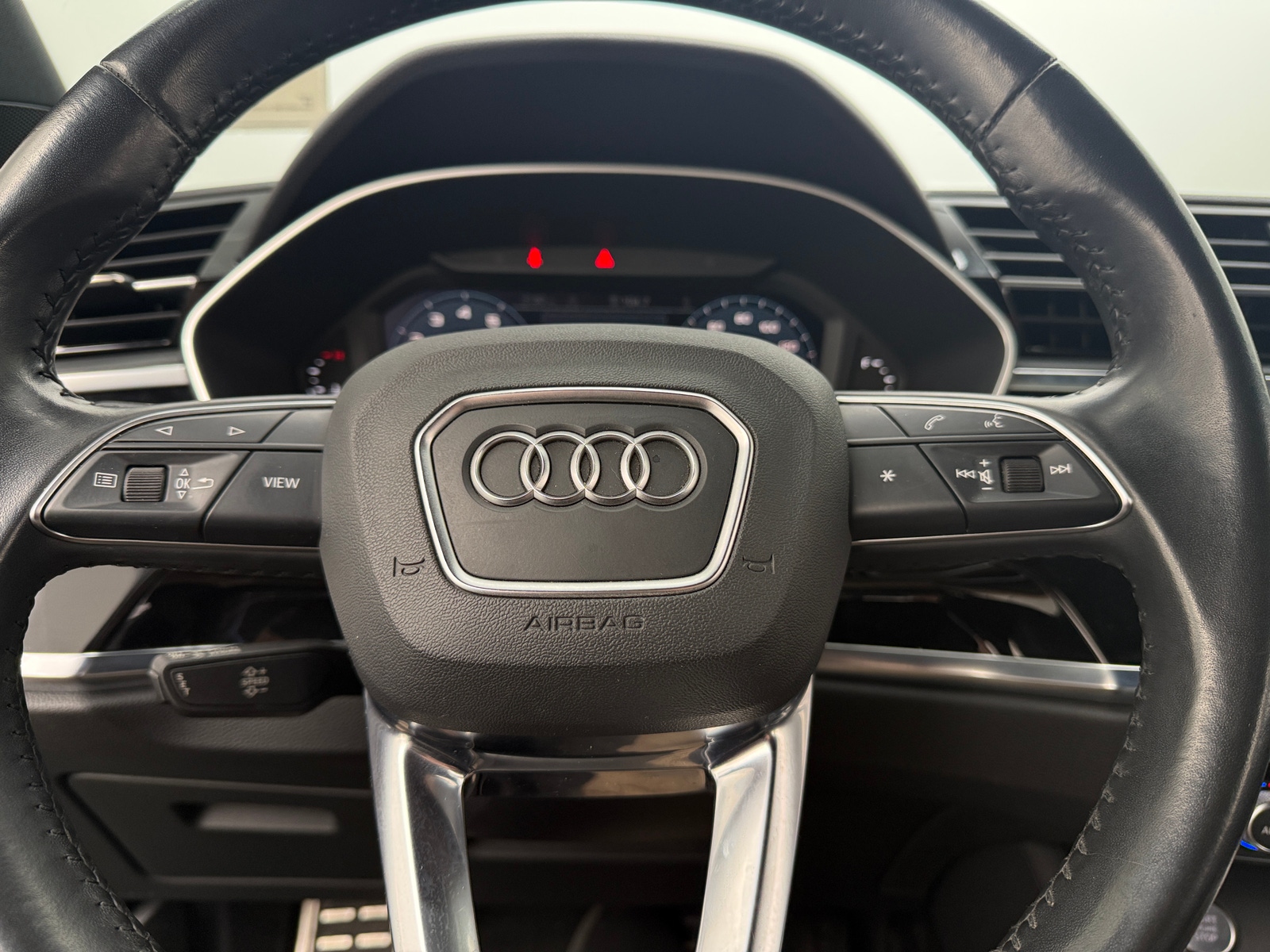 Thumbnail: 2020 Audi Q3 - 4