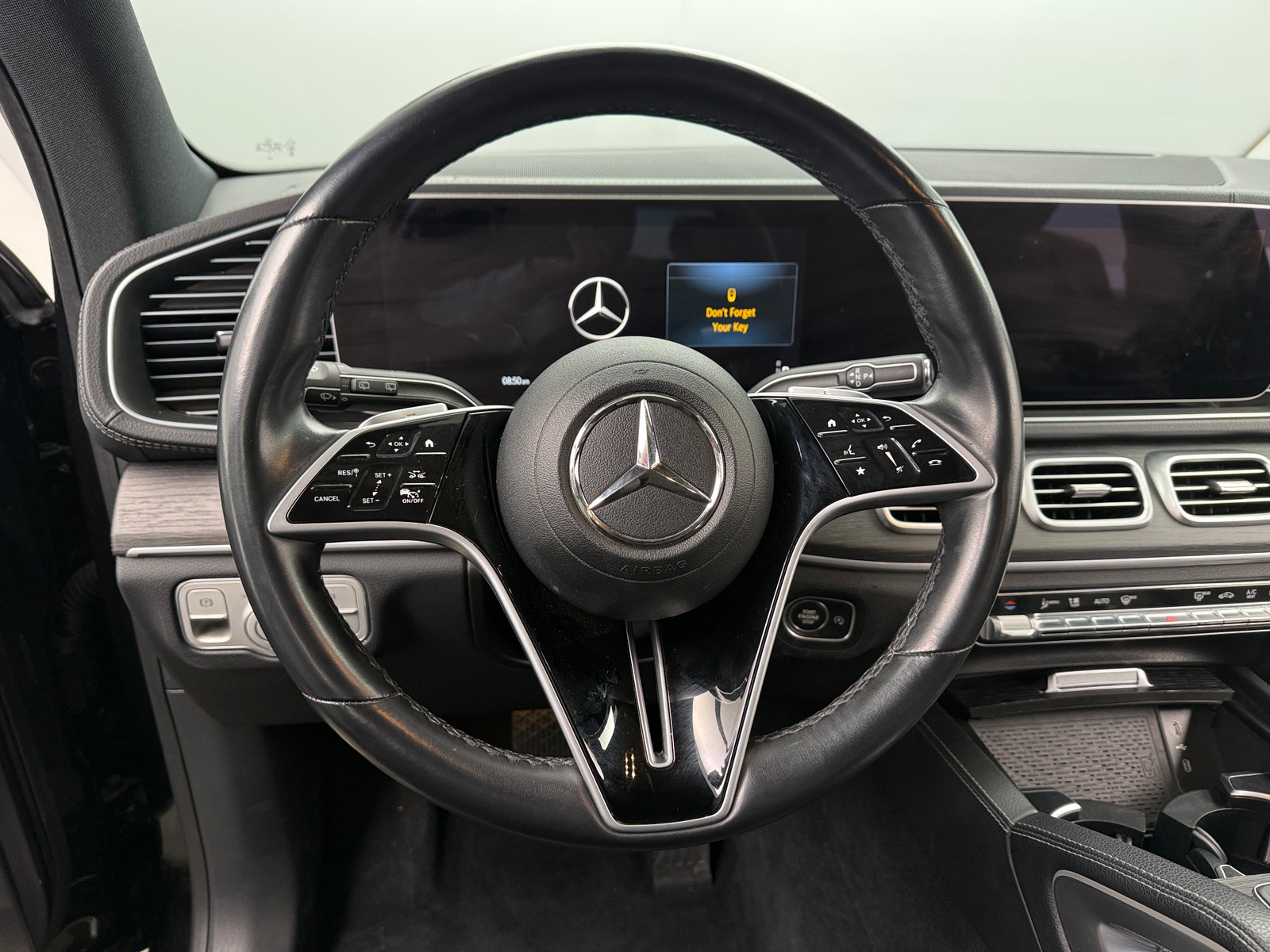 Thumbnail: 2024 Mercedes-Benz GLS - 4