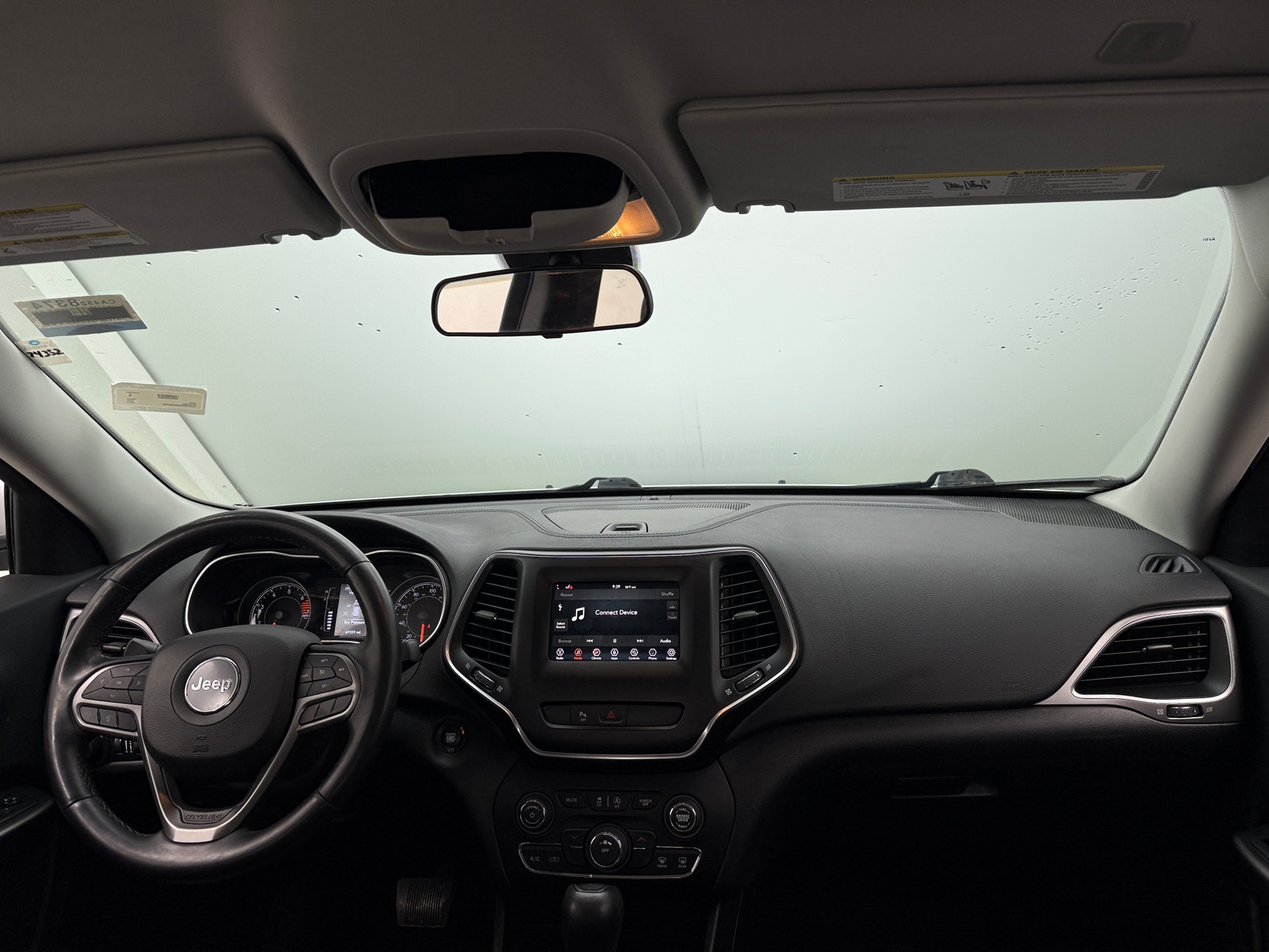 Thumbnail: 2019 Jeep Cherokee - 3