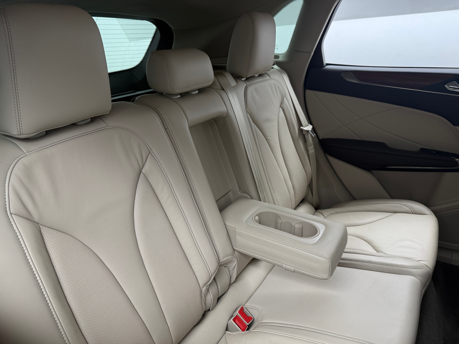 Thumbnail: 2017 Lincoln MKC - 5