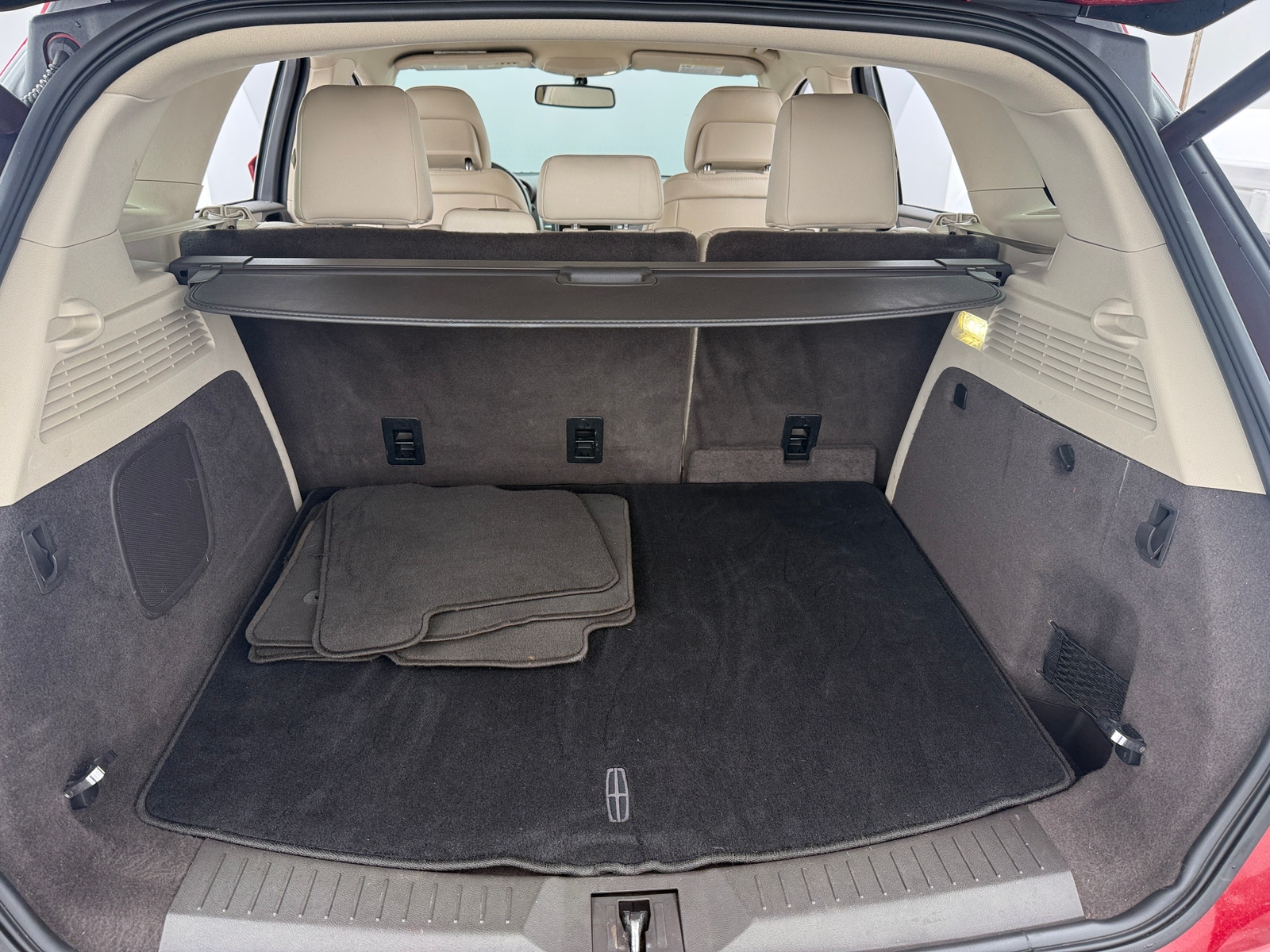 Thumbnail: 2017 Lincoln MKC - 6