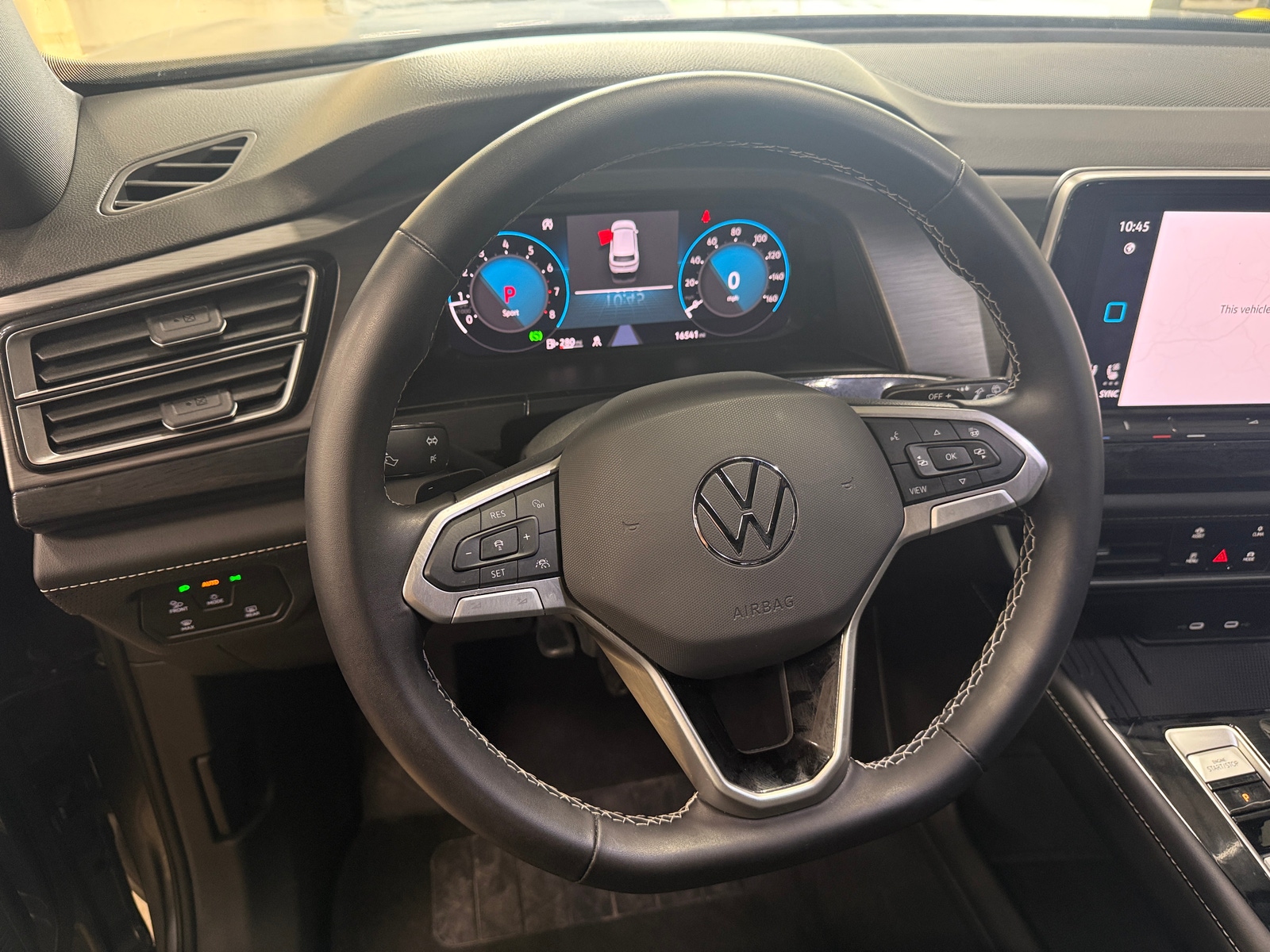 Thumbnail: 2025 Volkswagen Atlas - 4