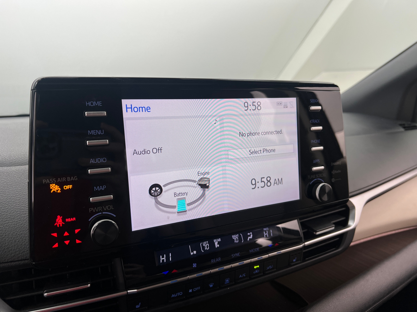 Thumbnail: 2022 Toyota Sienna - 3