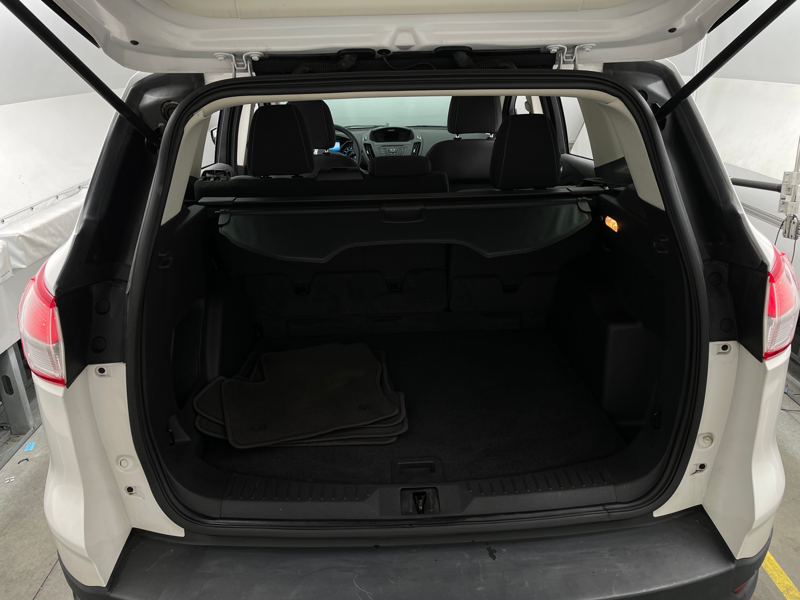 Thumbnail: 2016 Ford Escape - 7