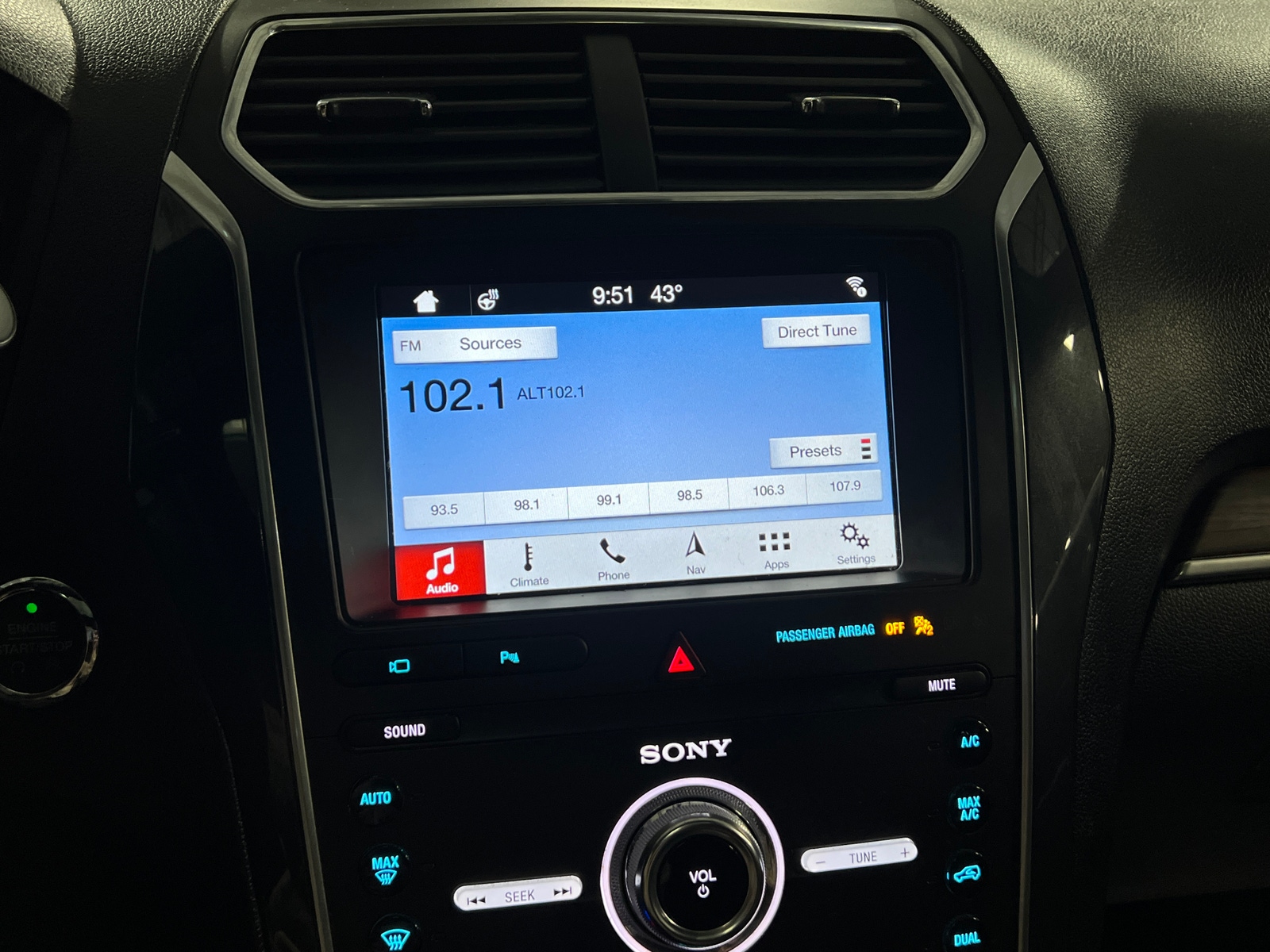 Thumbnail: 2019 Ford Explorer - 3