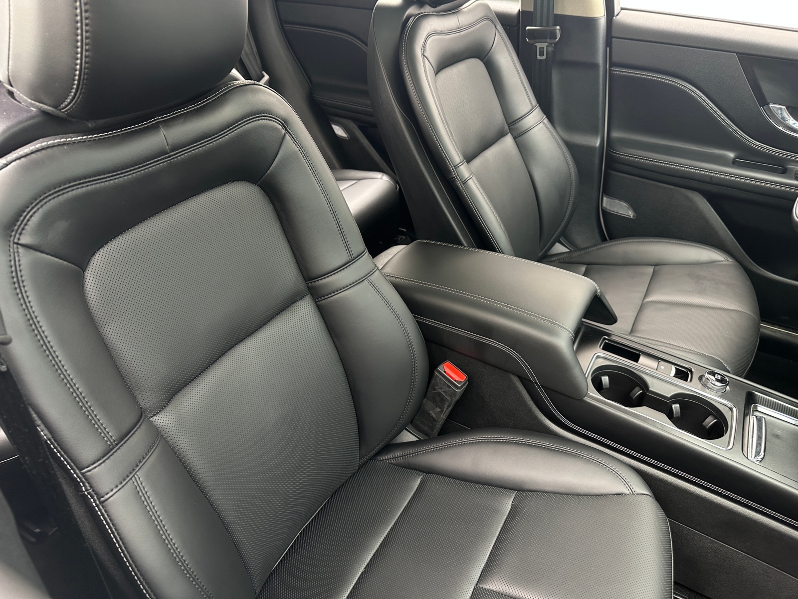 Thumbnail: 2025 Lincoln Corsair - 2