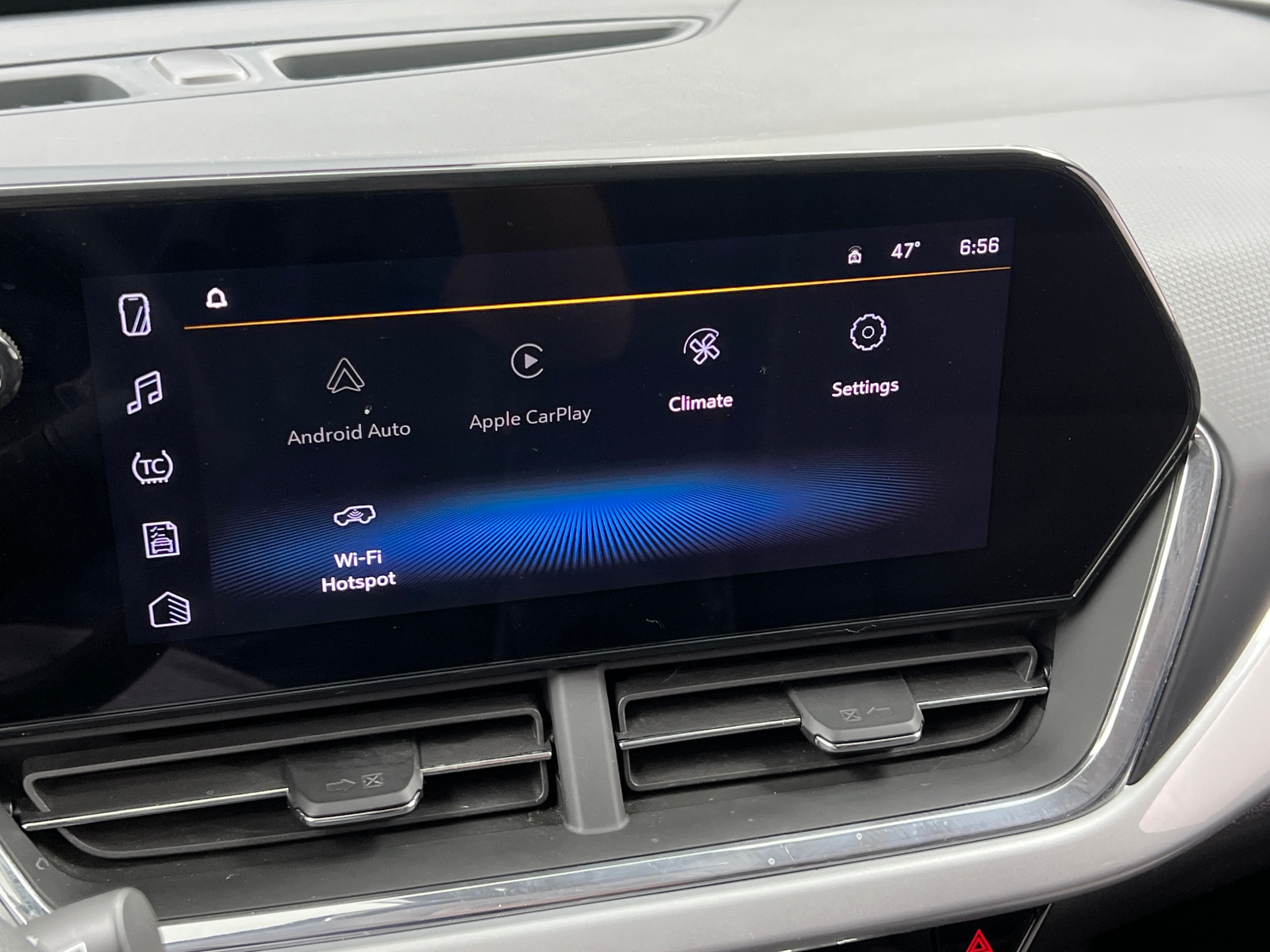 Thumbnail: 2025 Chevrolet Trax - 4