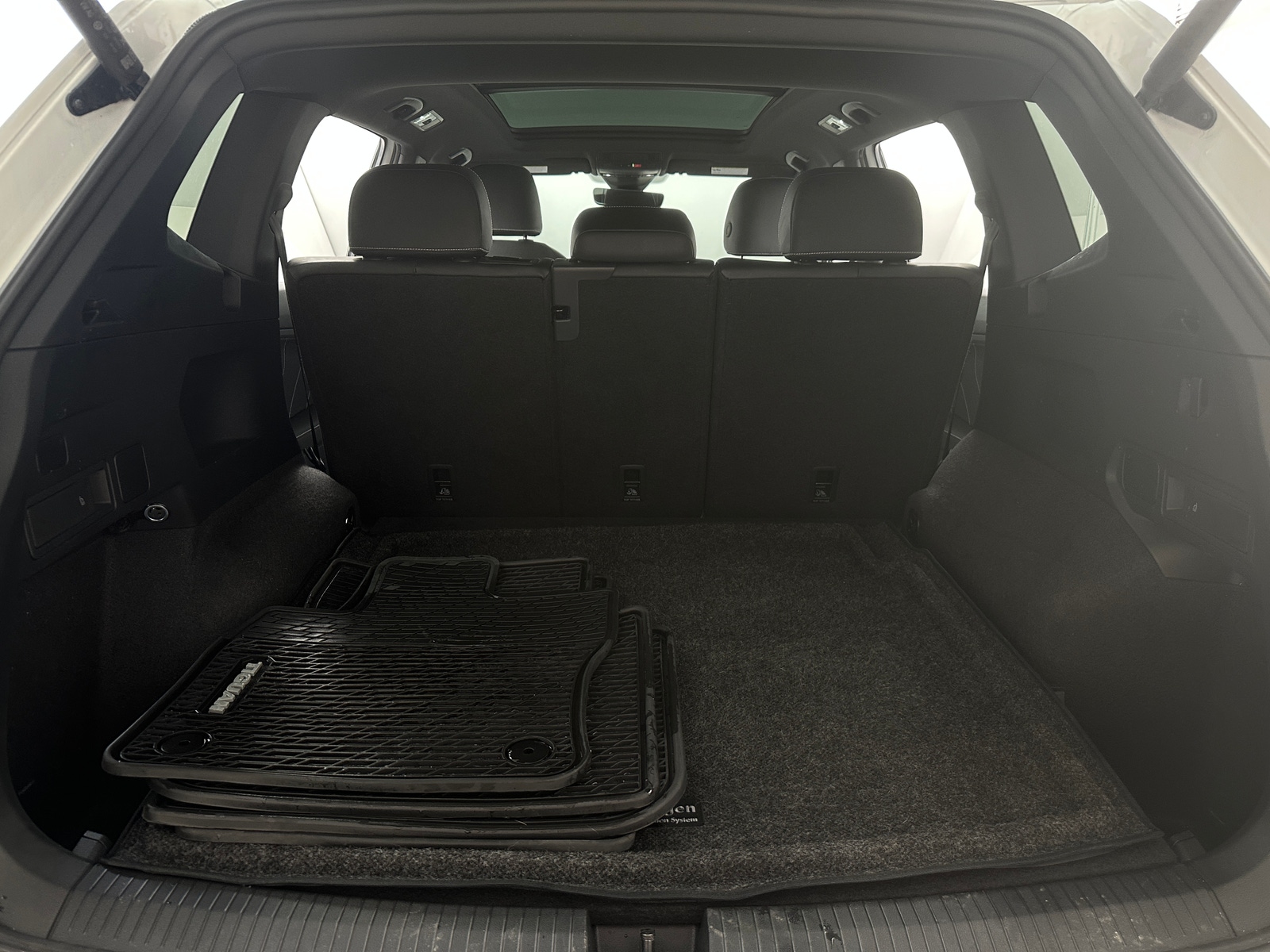 Thumbnail: 2024 Volkswagen Tiguan - 6