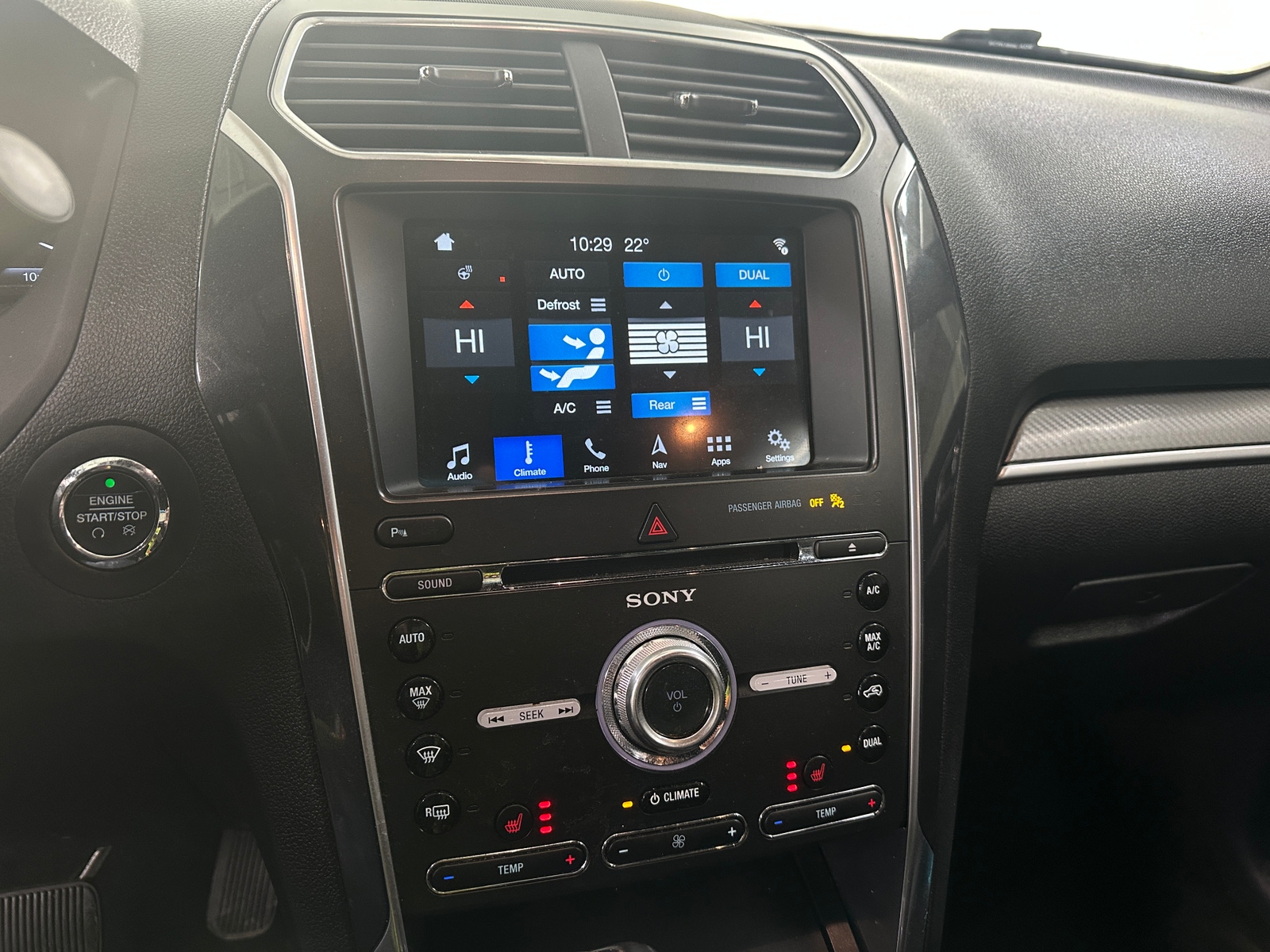 Thumbnail: 2018 Ford Explorer - 3