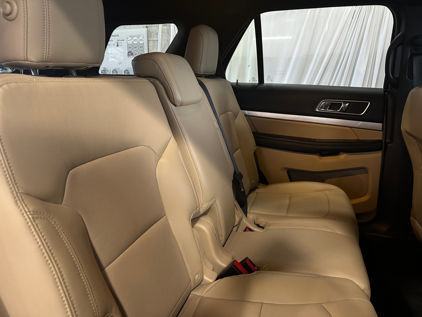 Thumbnail: 2016 Ford Explorer - 5