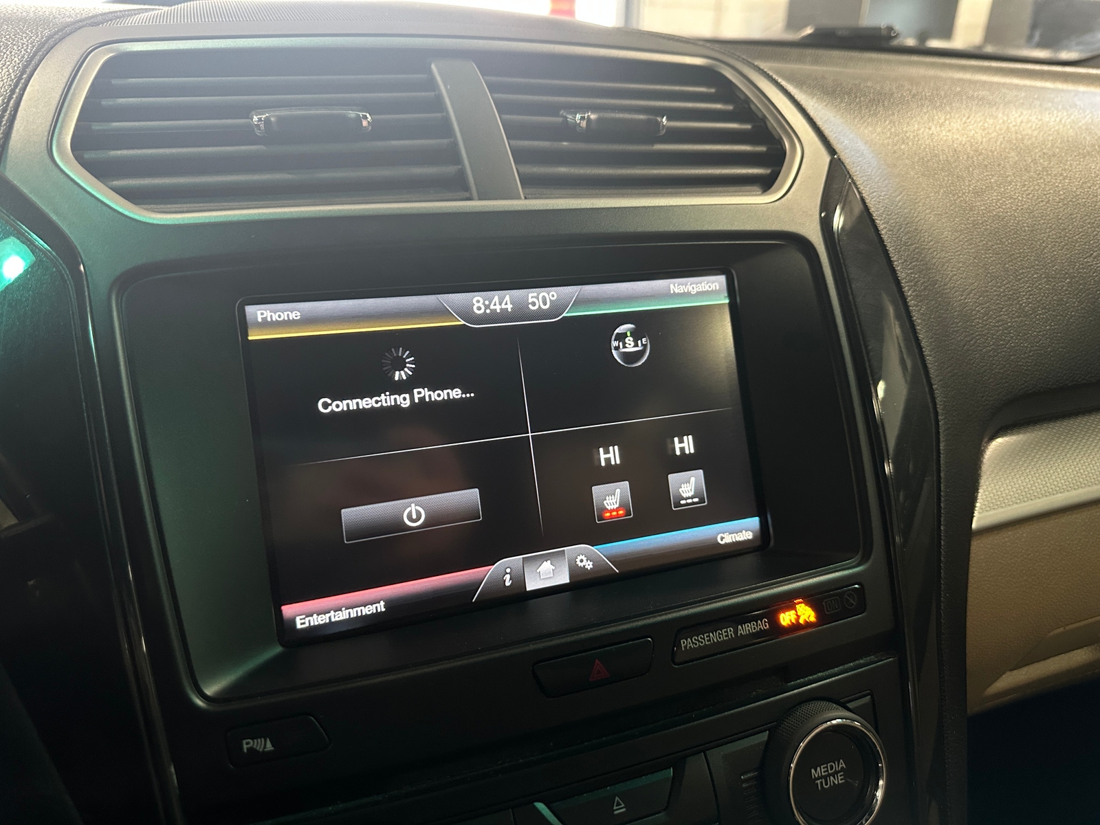 Thumbnail: 2016 Ford Explorer - 3