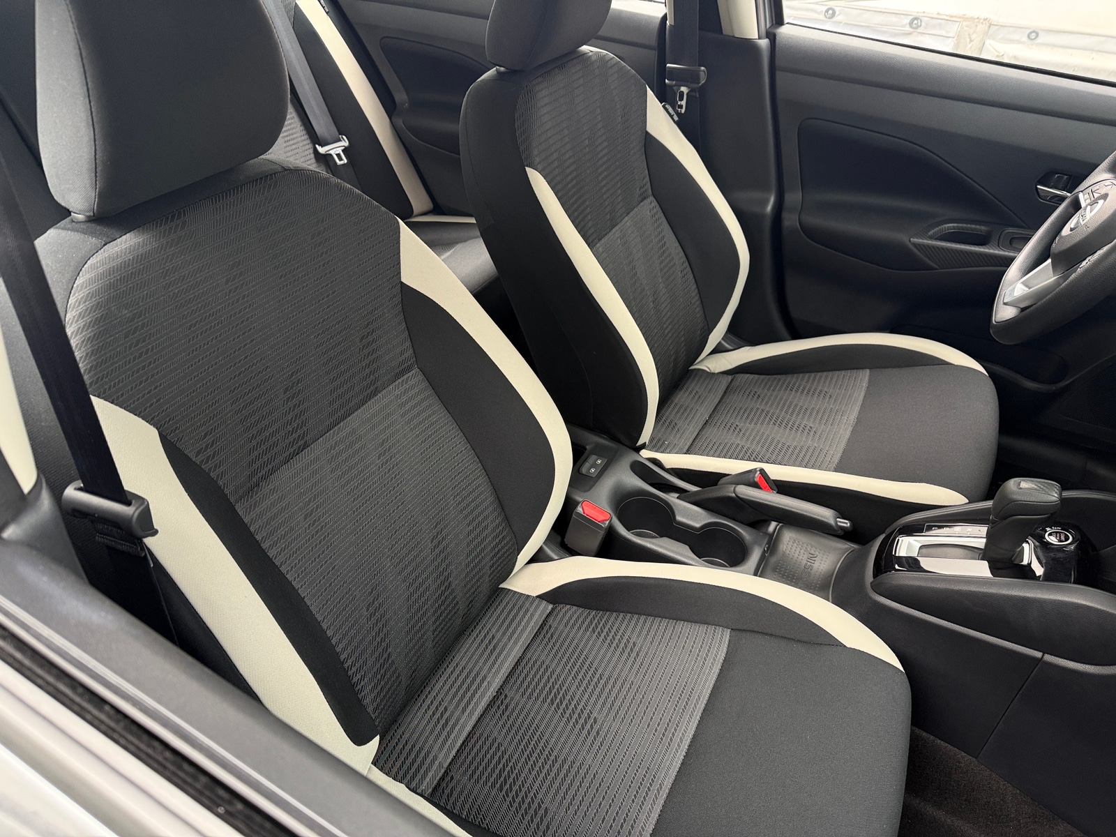 Thumbnail: 2022 Nissan Versa - 2