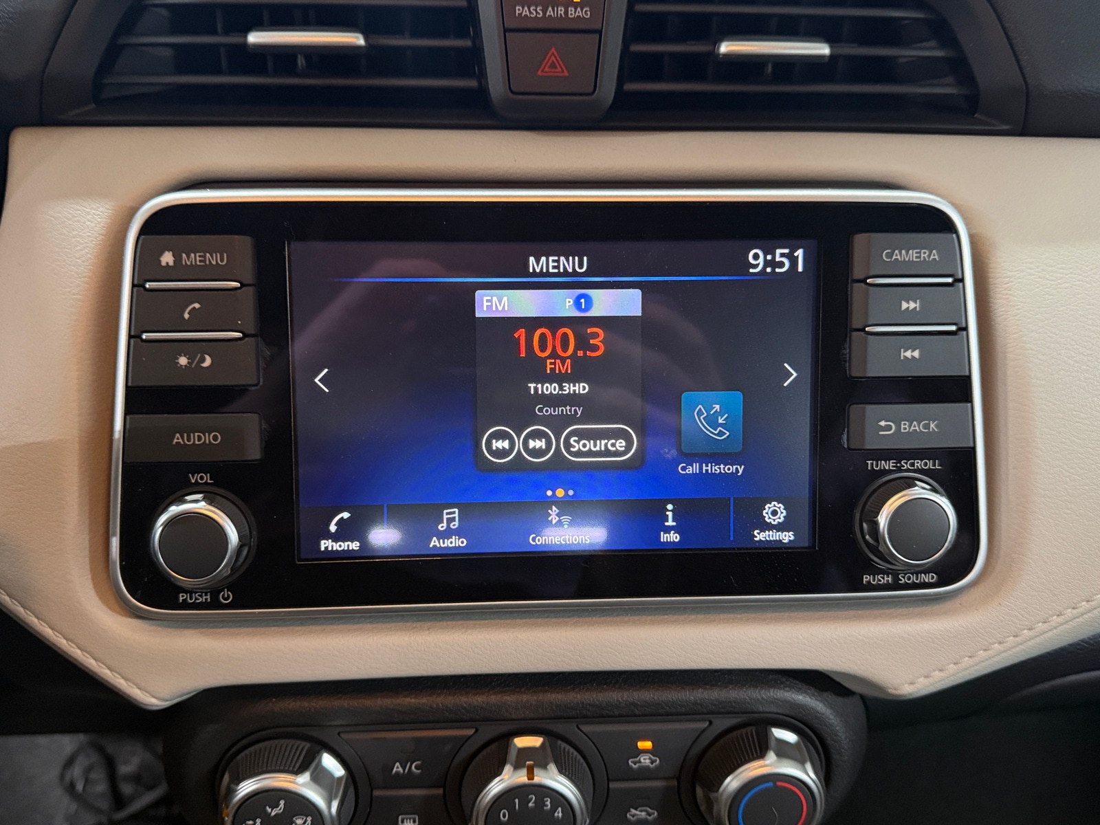 Thumbnail: 2022 Nissan Versa - 4