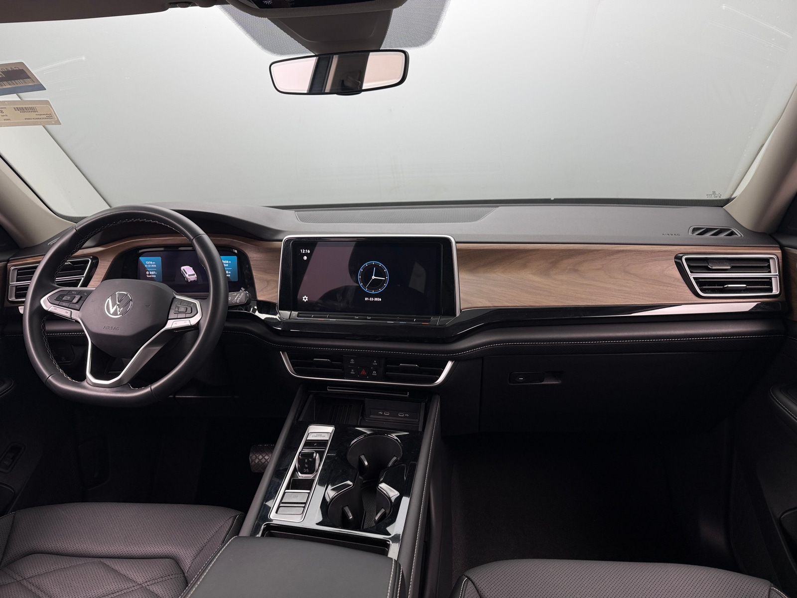 Thumbnail: 2025 Volkswagen Atlas - 2