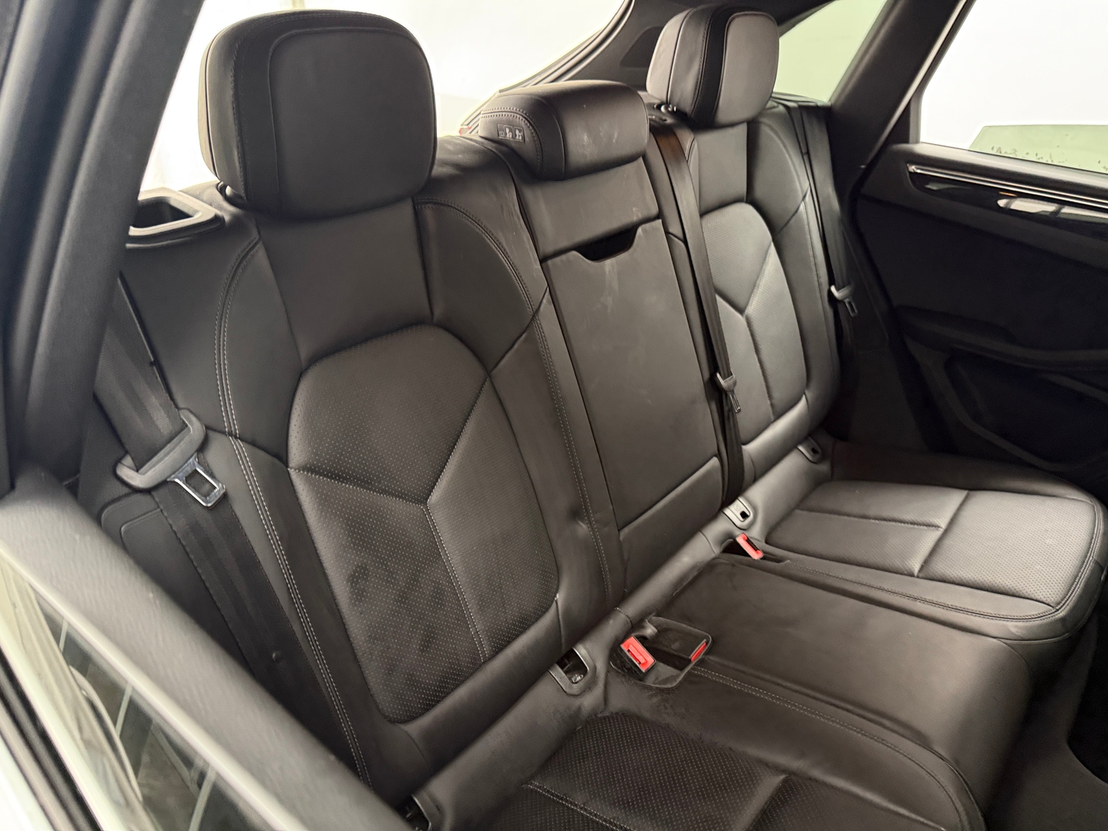 Thumbnail: 2015 Porsche Macan - 5