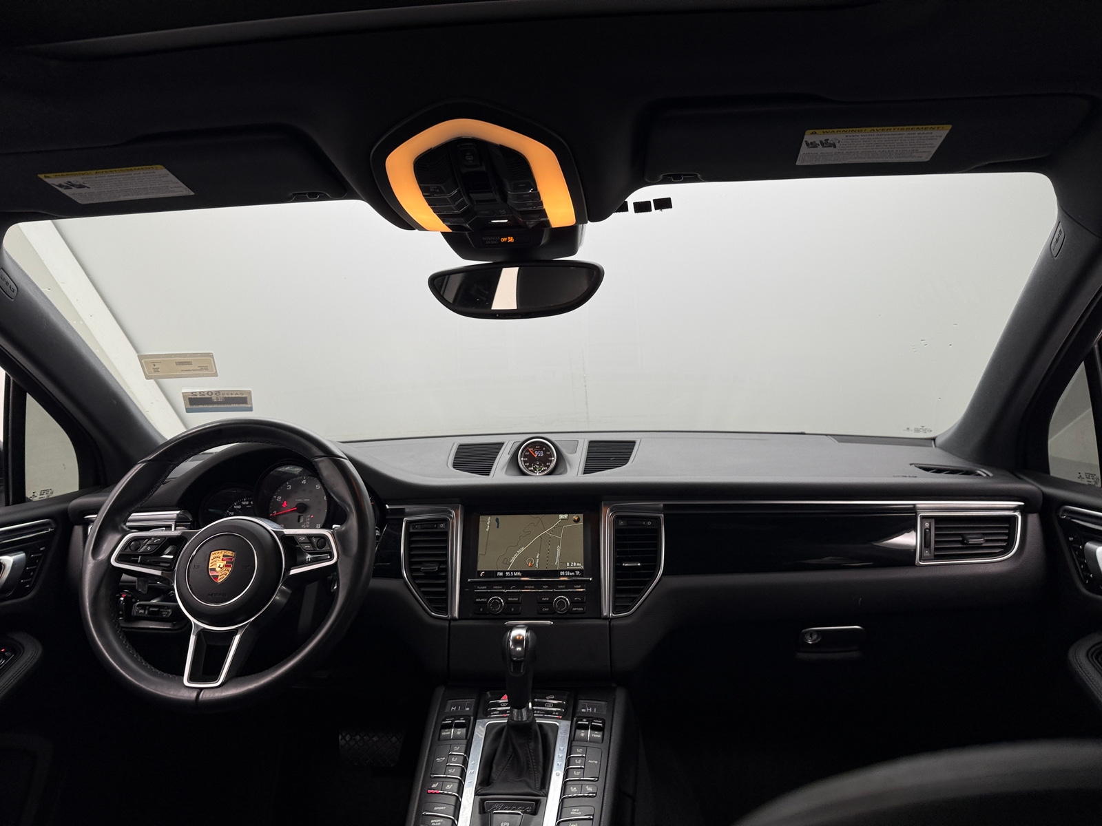 Thumbnail: 2015 Porsche Macan - 2