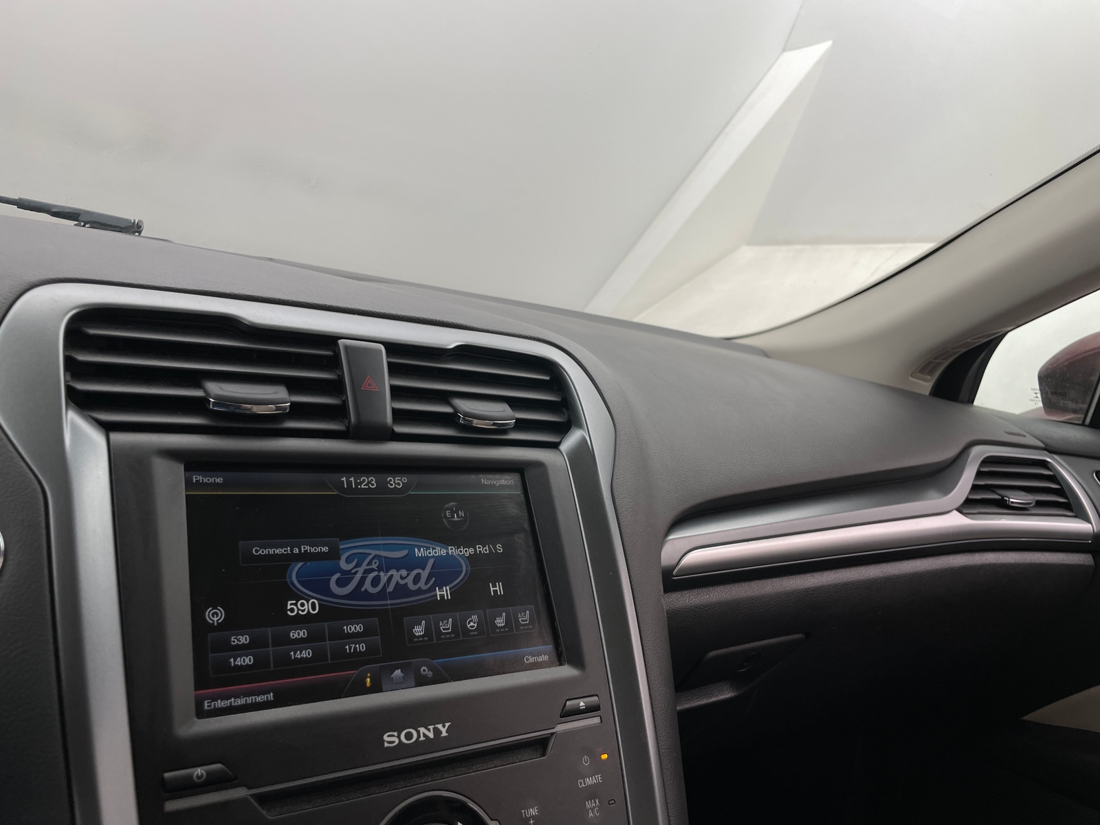 Thumbnail: 2015 Ford Fusion - 3