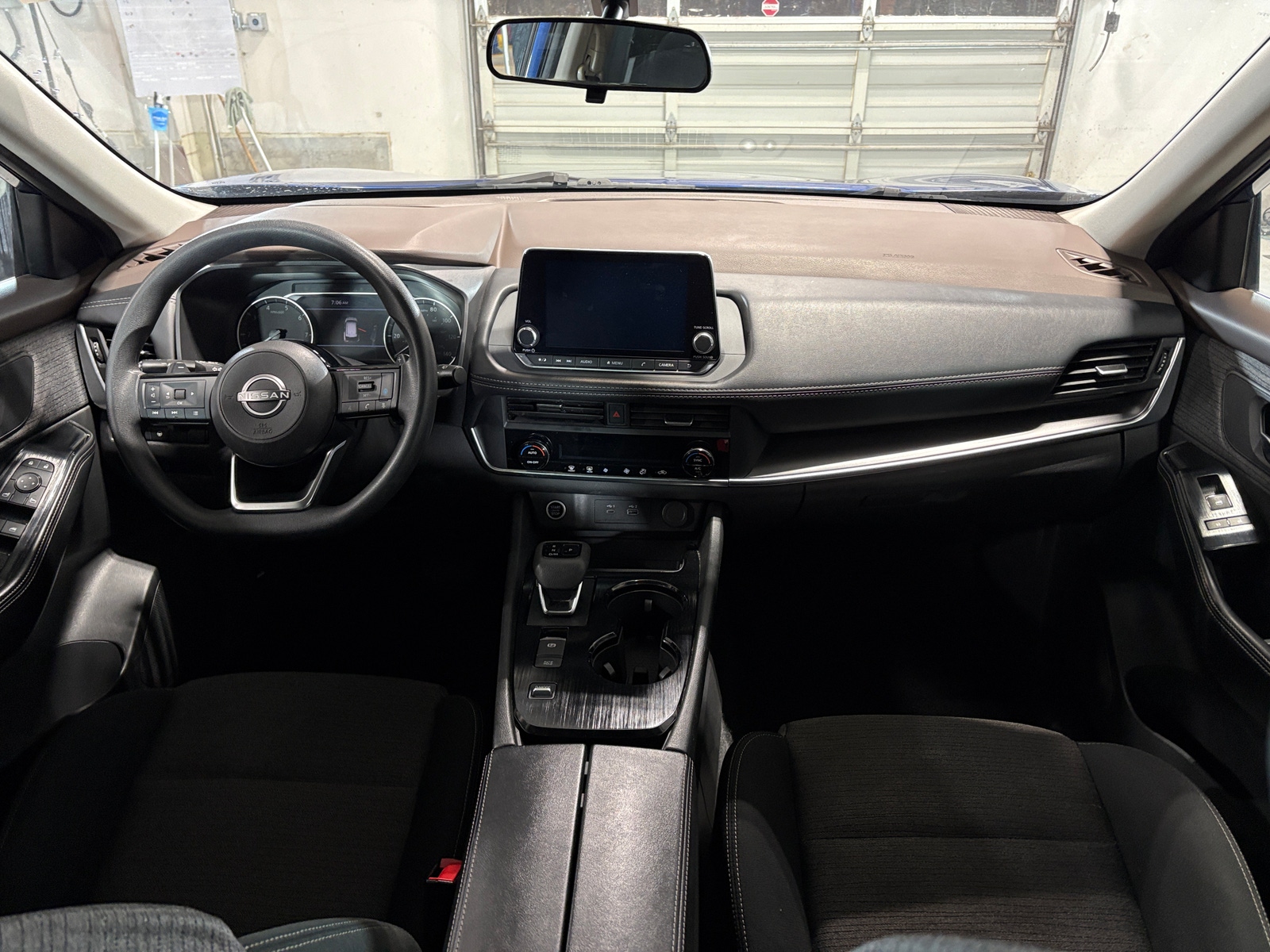 Thumbnail: 2023 Nissan Rogue - 3