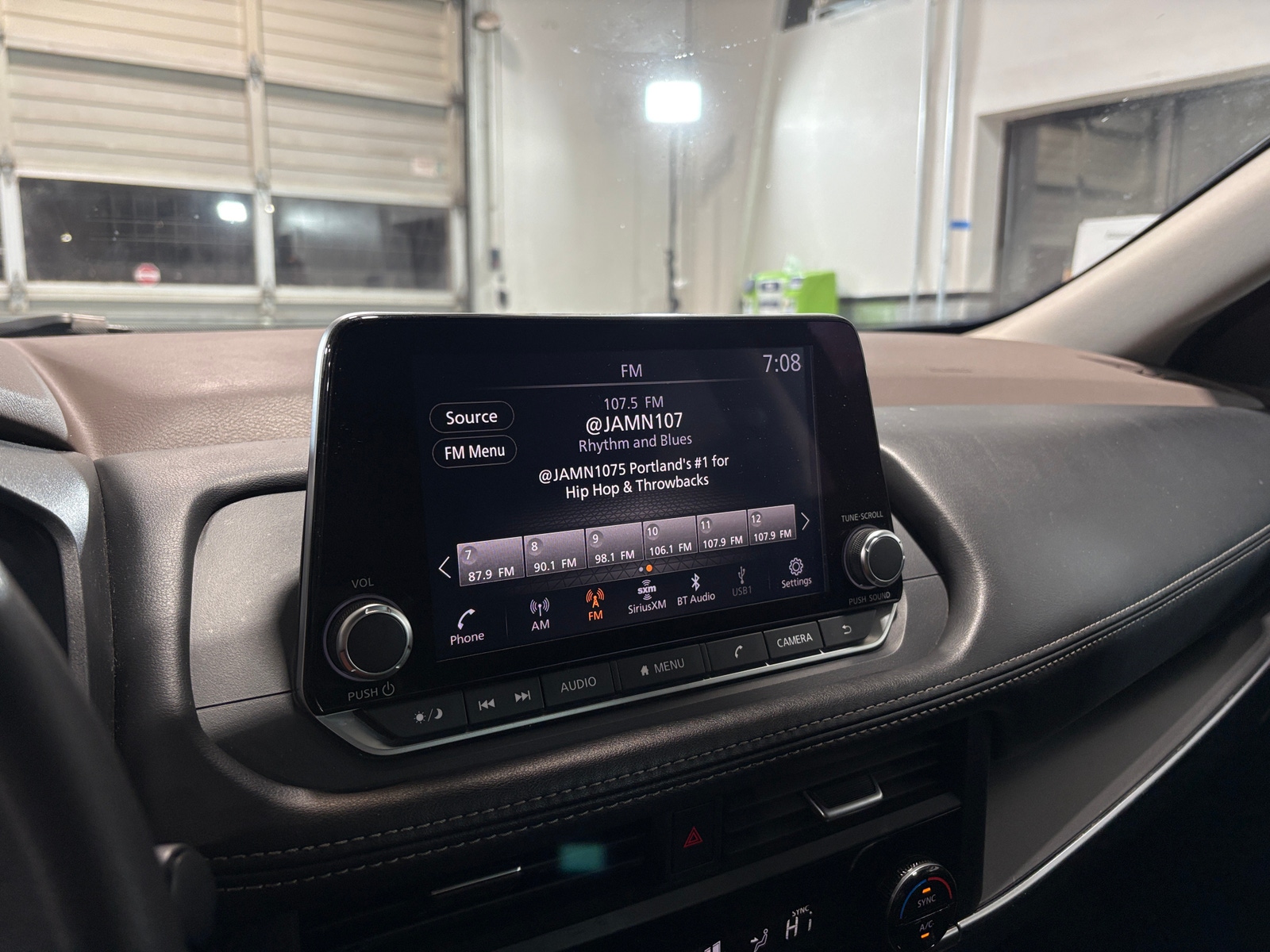 Thumbnail: 2023 Nissan Rogue - 4