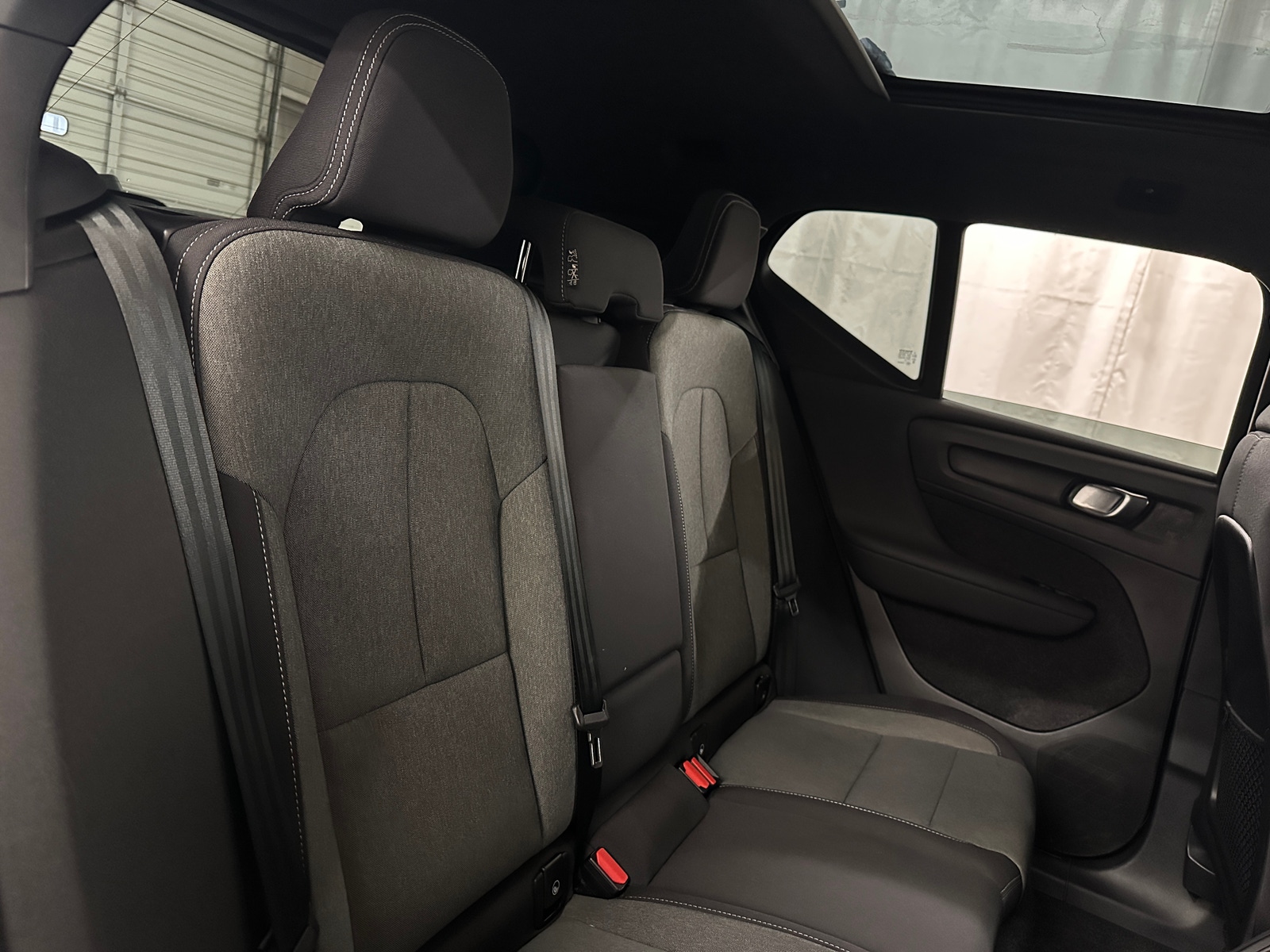 Thumbnail: 2024 Volvo XC40 - 6