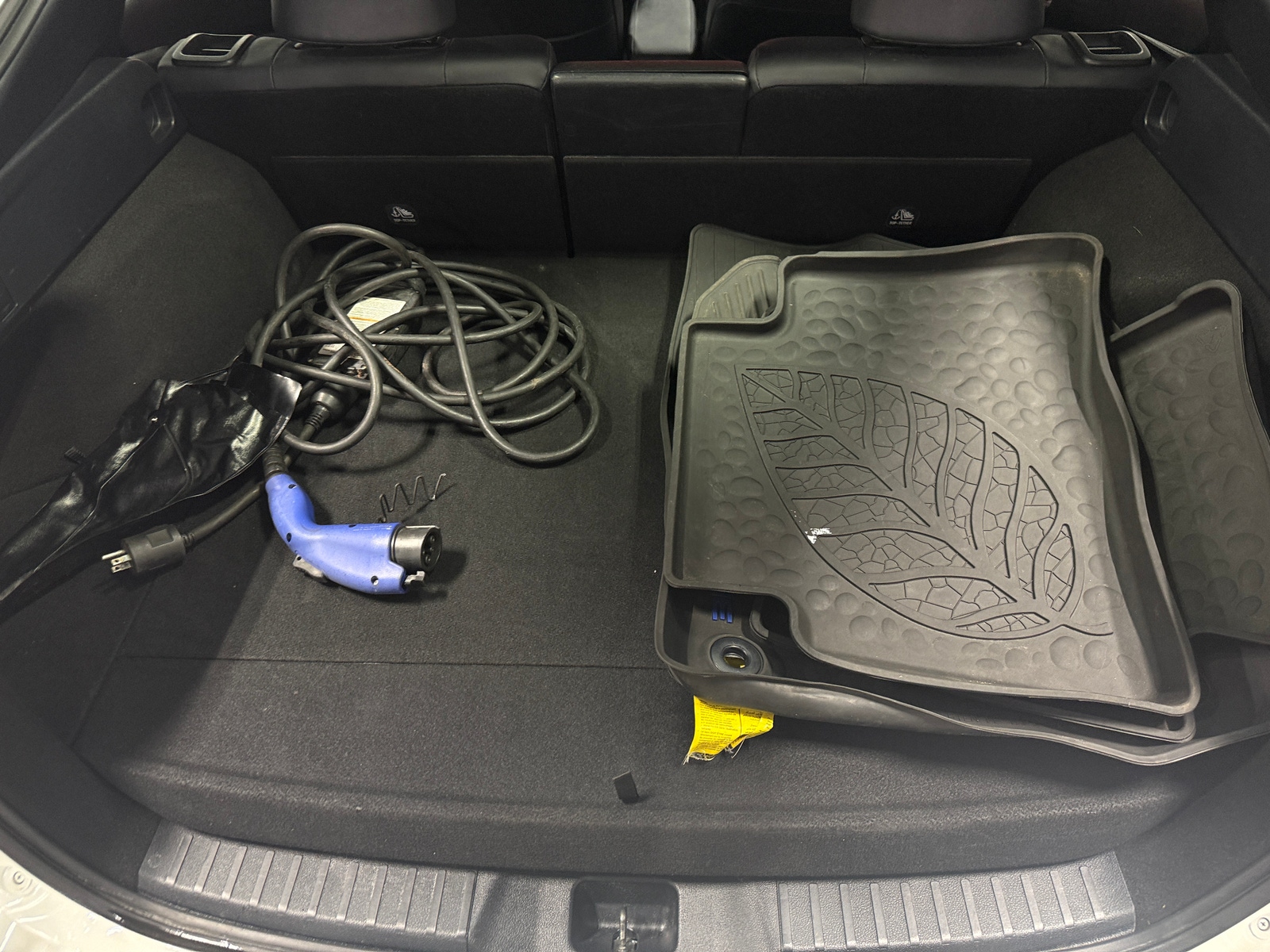 Thumbnail: 2017 Toyota Prius Prime - 6