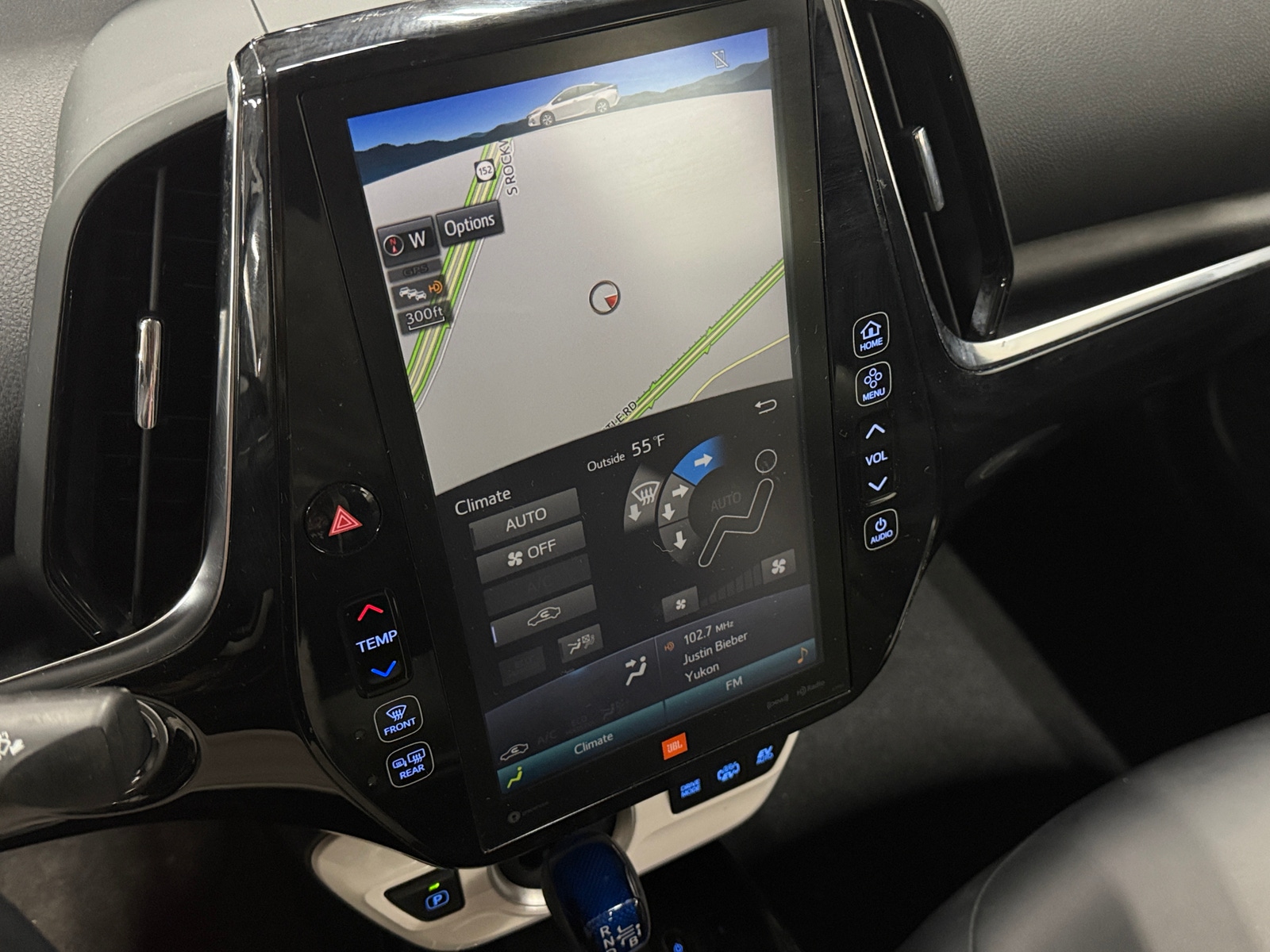 Thumbnail: 2017 Toyota Prius Prime - 3