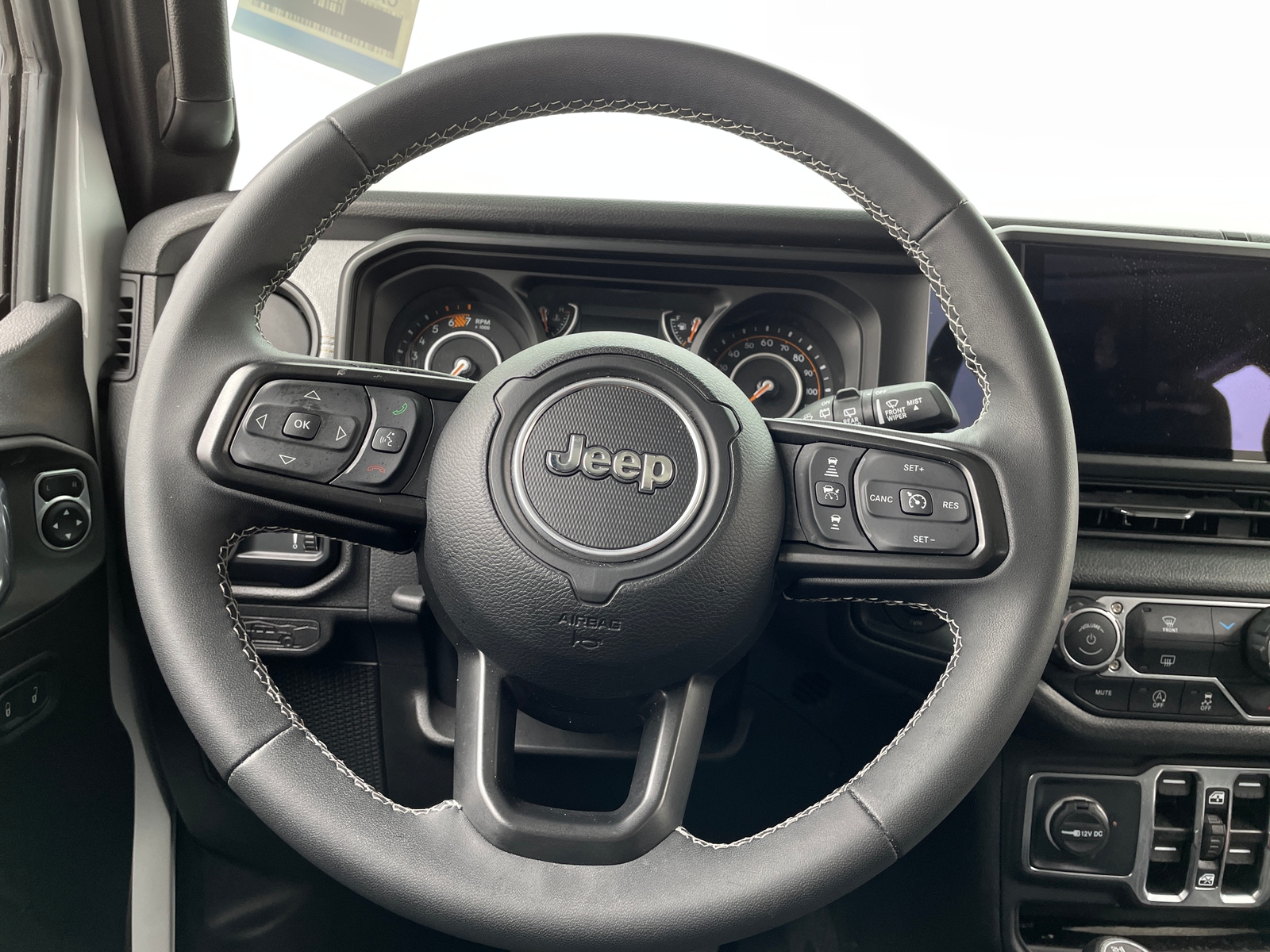 Thumbnail: 2025 Jeep Wrangler - 5