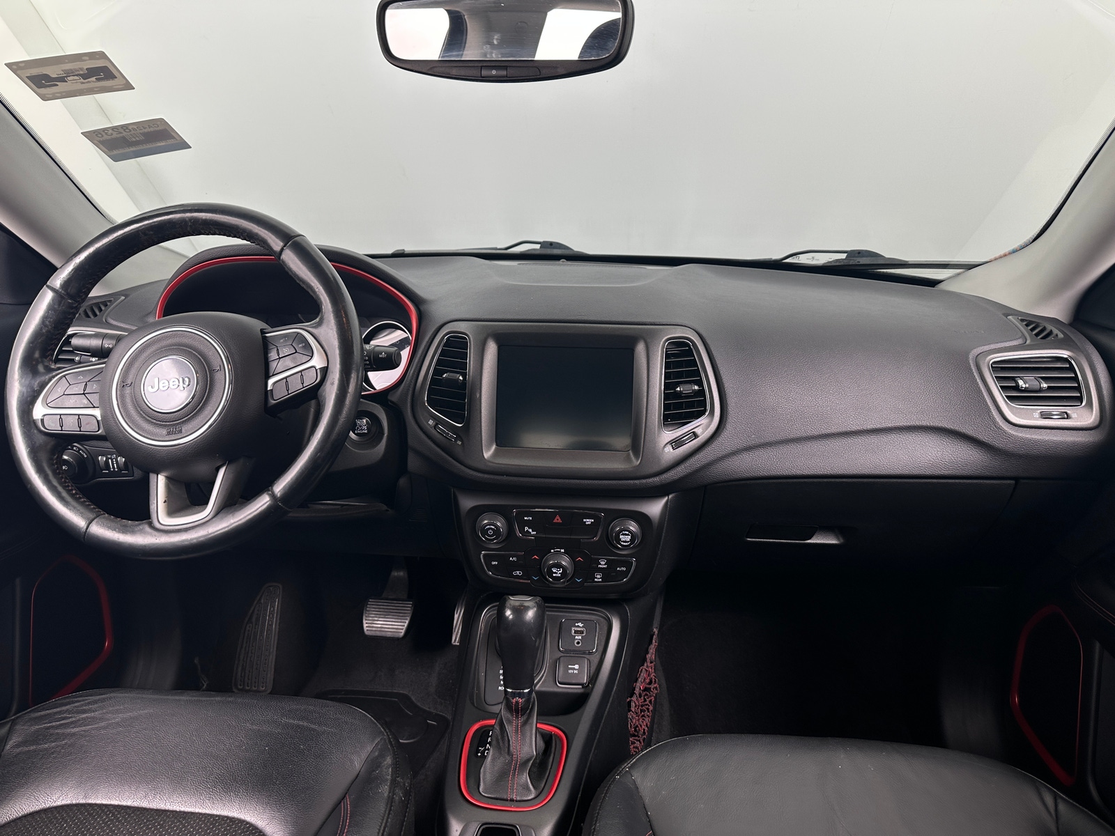 Thumbnail: 2018 Jeep Compass - 3