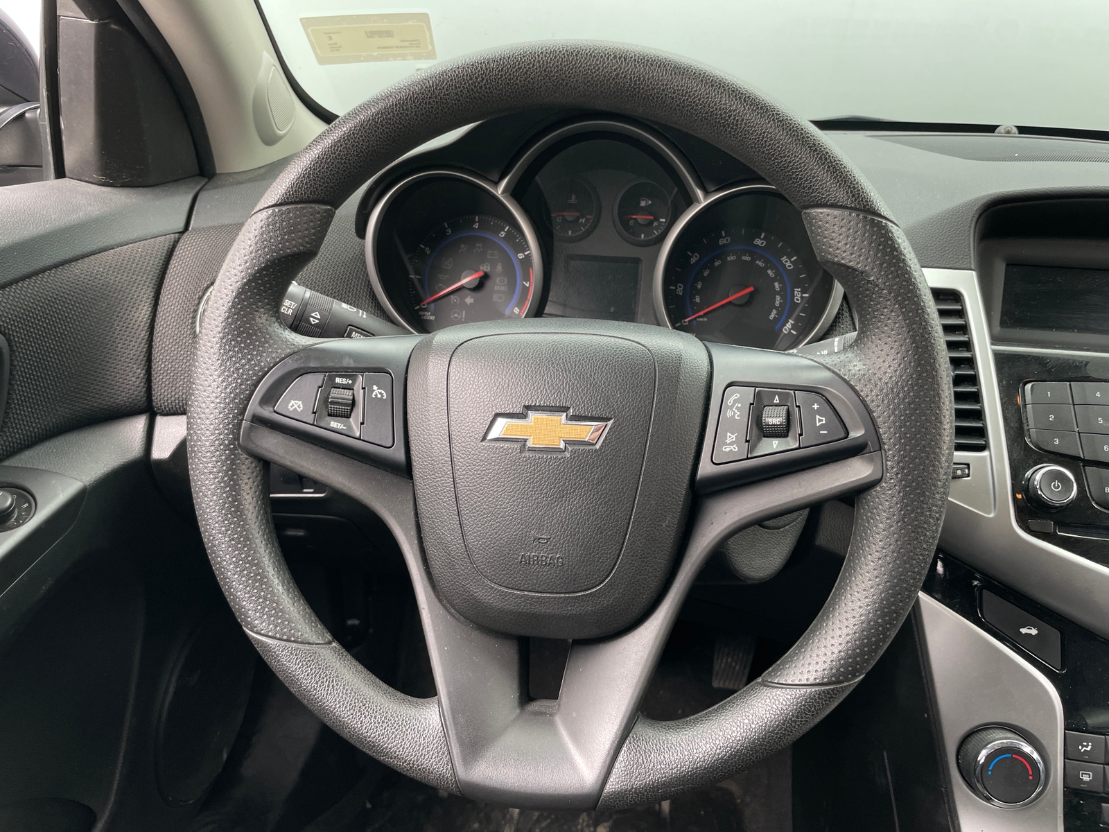 Thumbnail: 2015 Chevrolet Cruze - 5