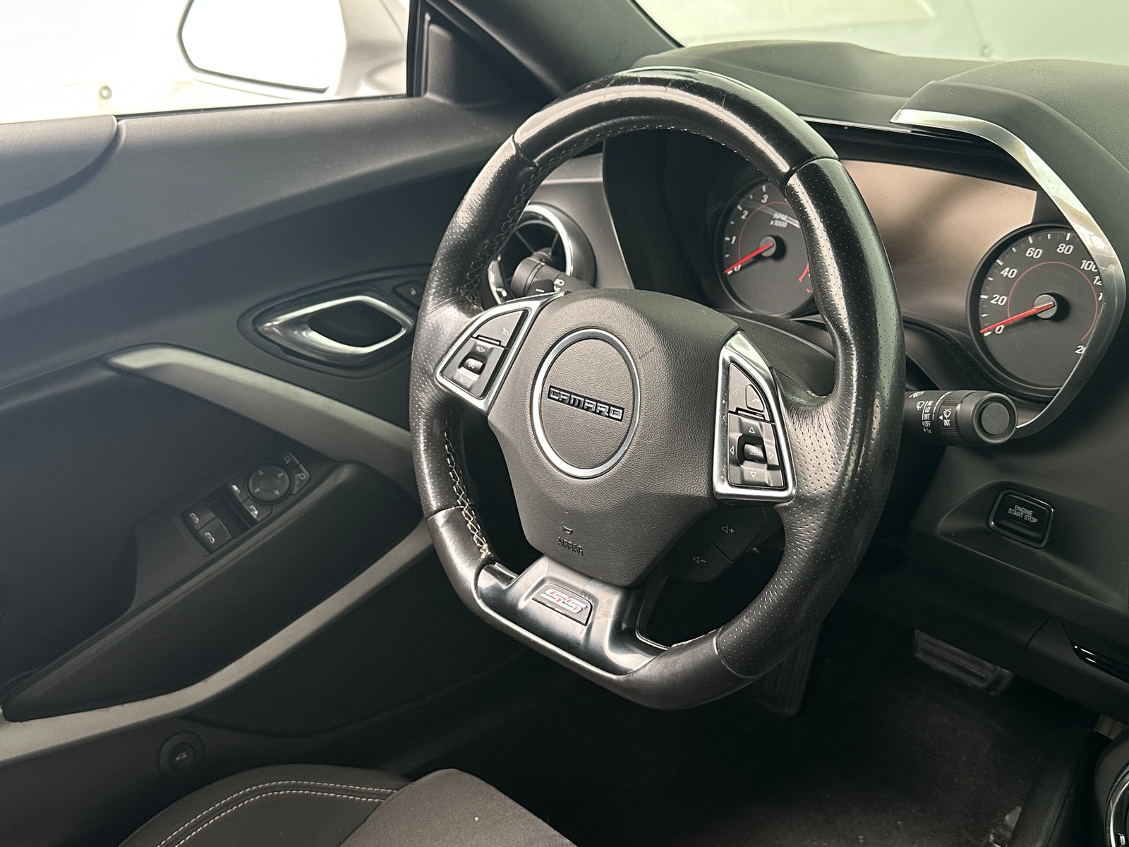 Thumbnail: 2018 Chevrolet Camaro - 5