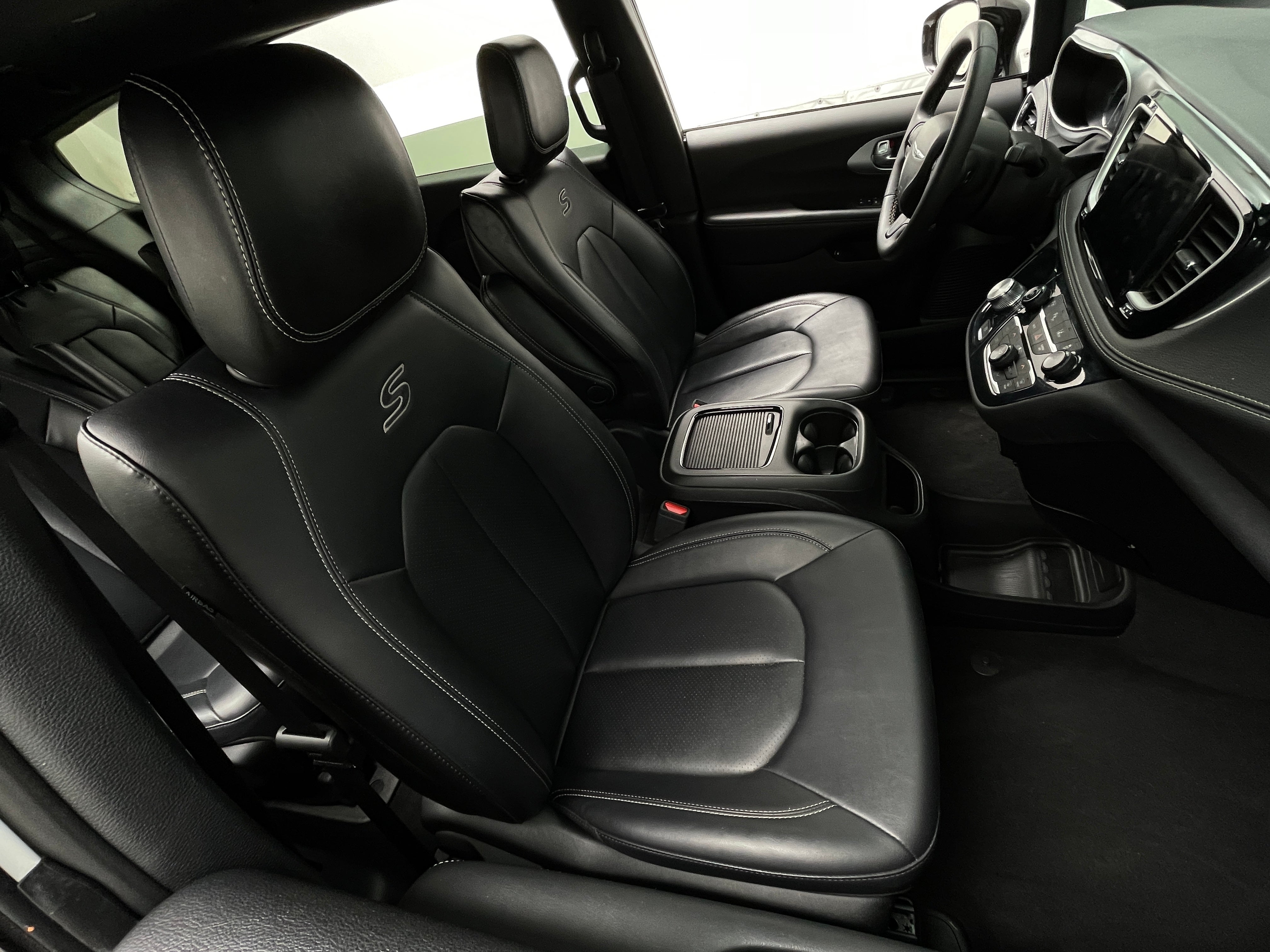 2024 Chrysler Pacifica PHEV