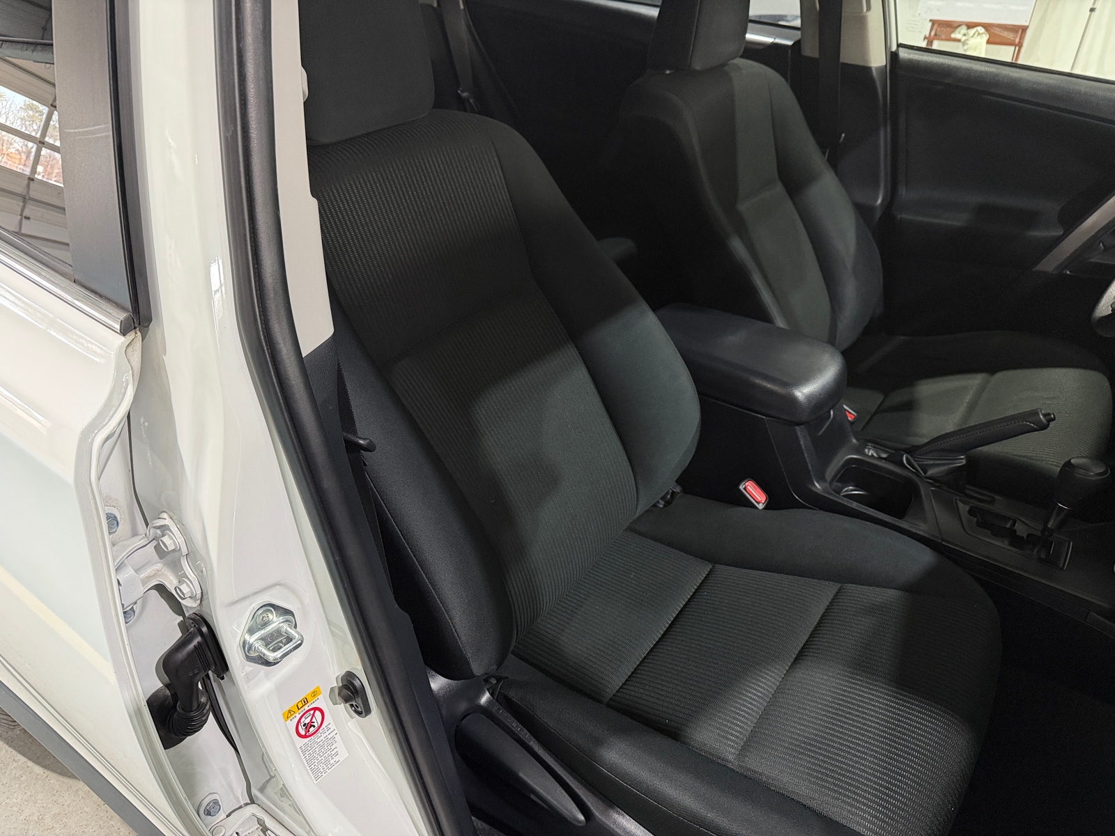 Thumbnail: 2018 Toyota RAV4 - 2