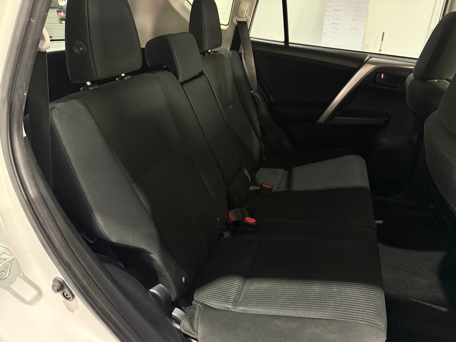 Thumbnail: 2018 Toyota RAV4 - 6