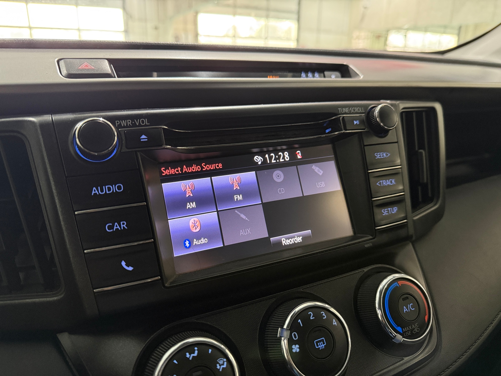 Thumbnail: 2018 Toyota RAV4 - 4